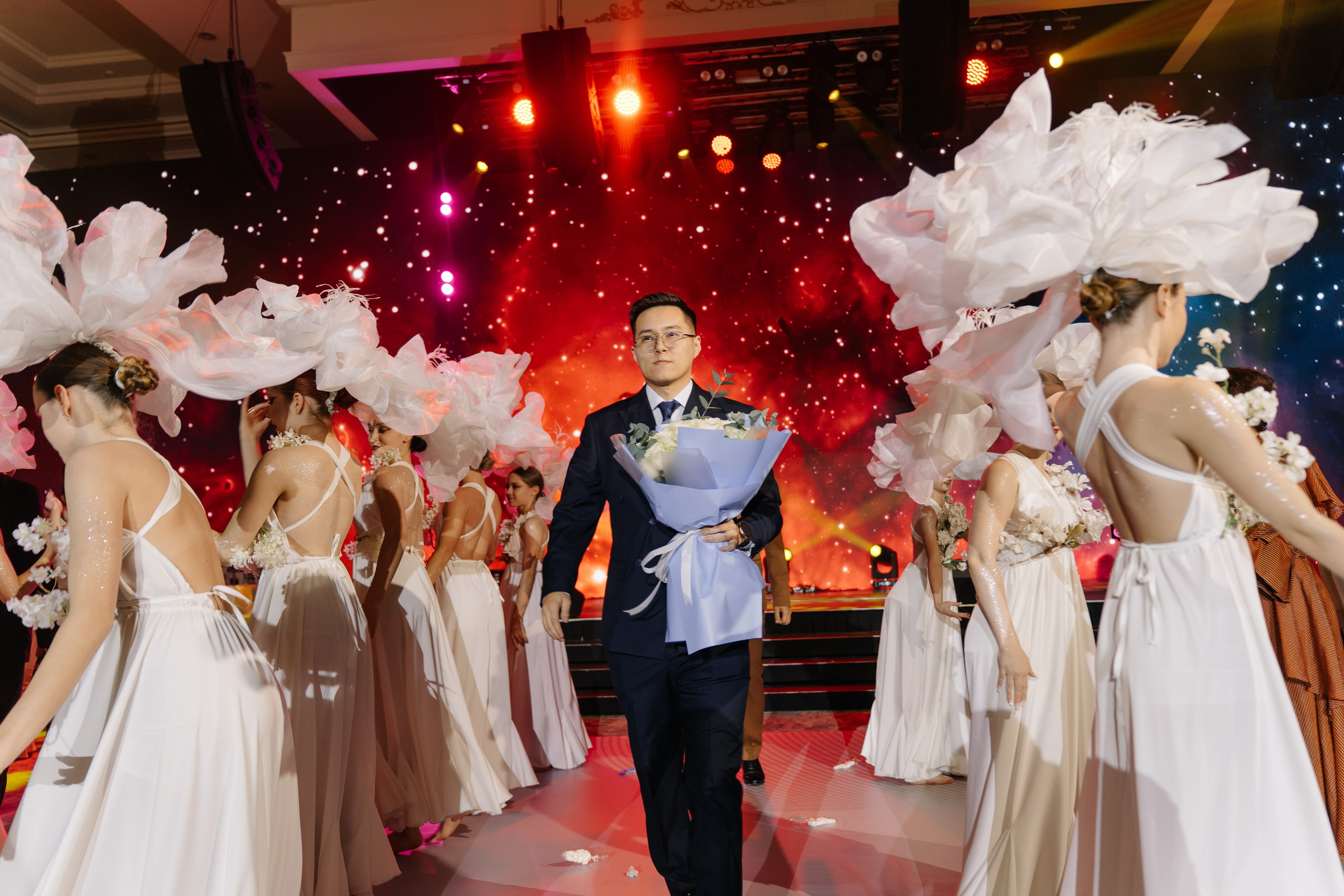 Ay-Dana Uzatu. ___________________________________________________