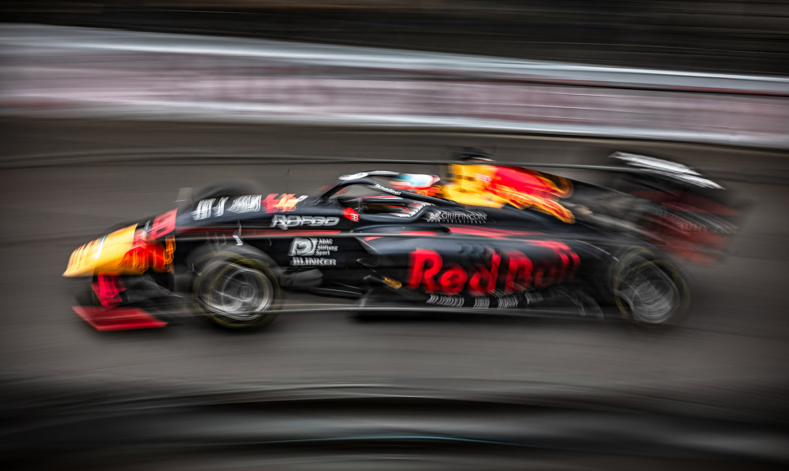 NE Cinema — backstage and reportage photography in cinema, music, Automotive and sport