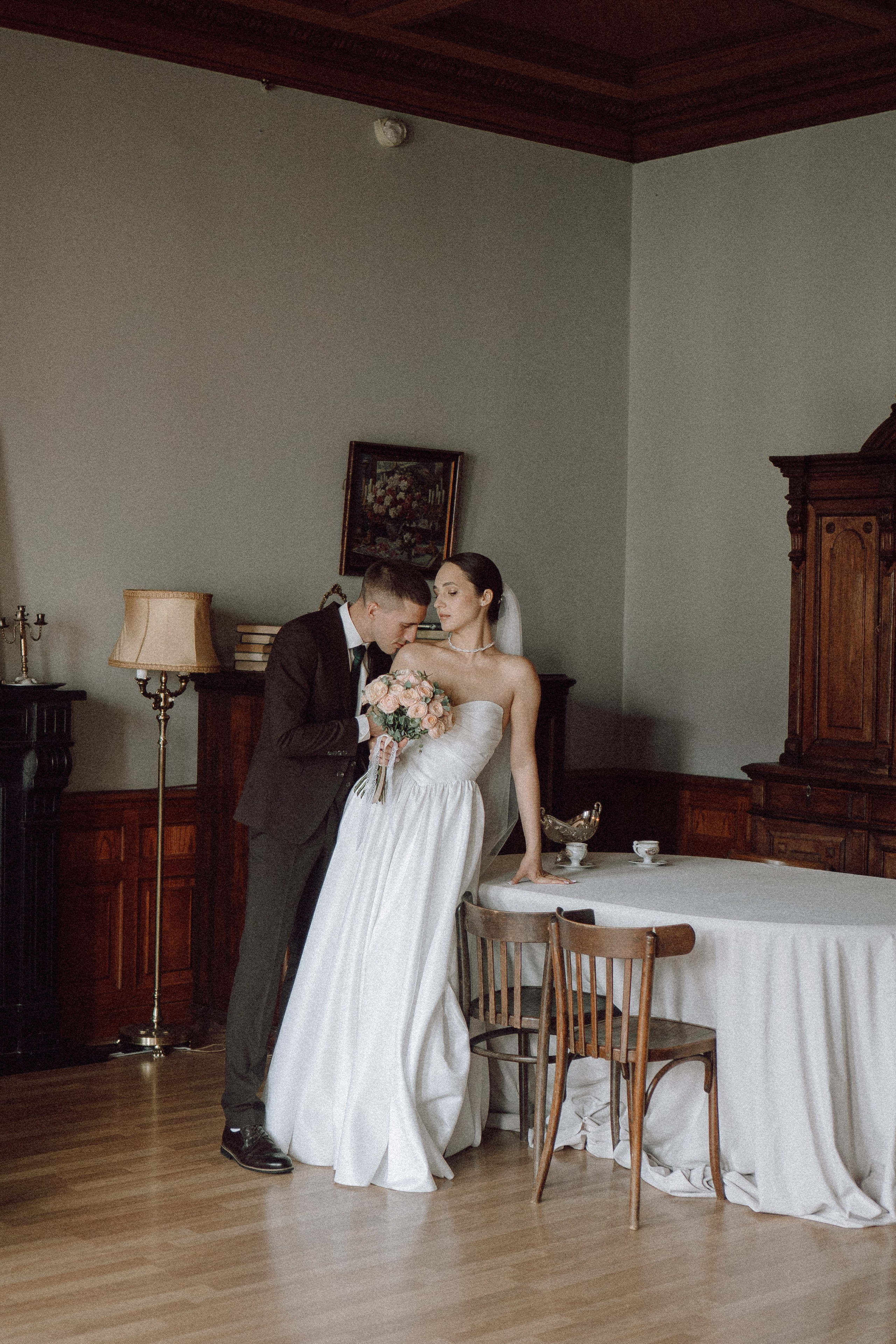 СВАДЕБНАЯ ПРОГУЛКА В САНТК-ПЕТЕРБУРГЕ (ИСАКИЕВСКИЙ СОБОР, ЗИМНЯЯ КАНАВКА, ЭРМИТАЖ И БОЛЬШАЯ МОРСКАЯ УЛИЦА). Профессиональный фотограф, Санкт-Петербург — Виктория Богомолова