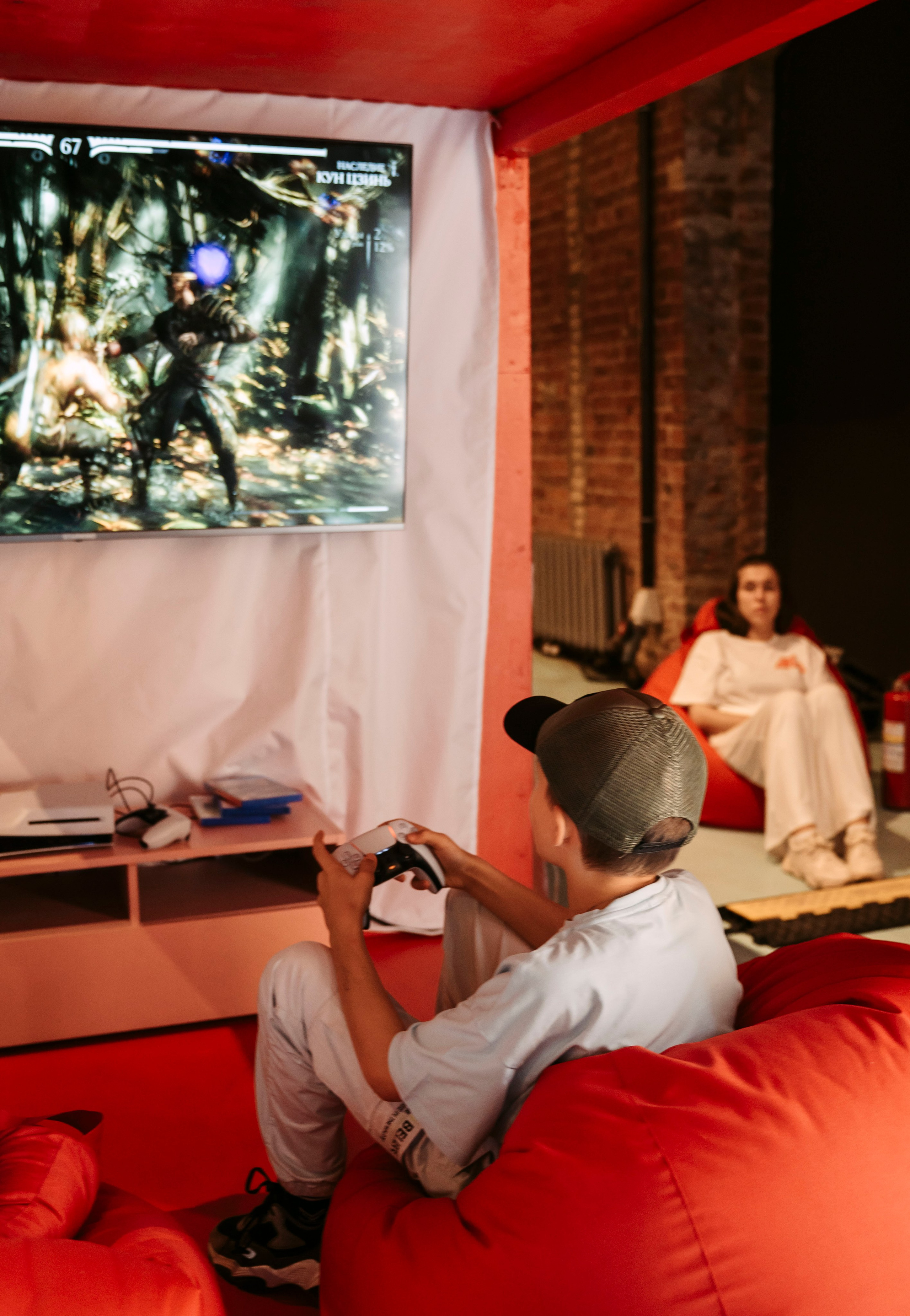 Маркет Маркета. Петербург / 2025. Саша Копылов, фотограф в Казани