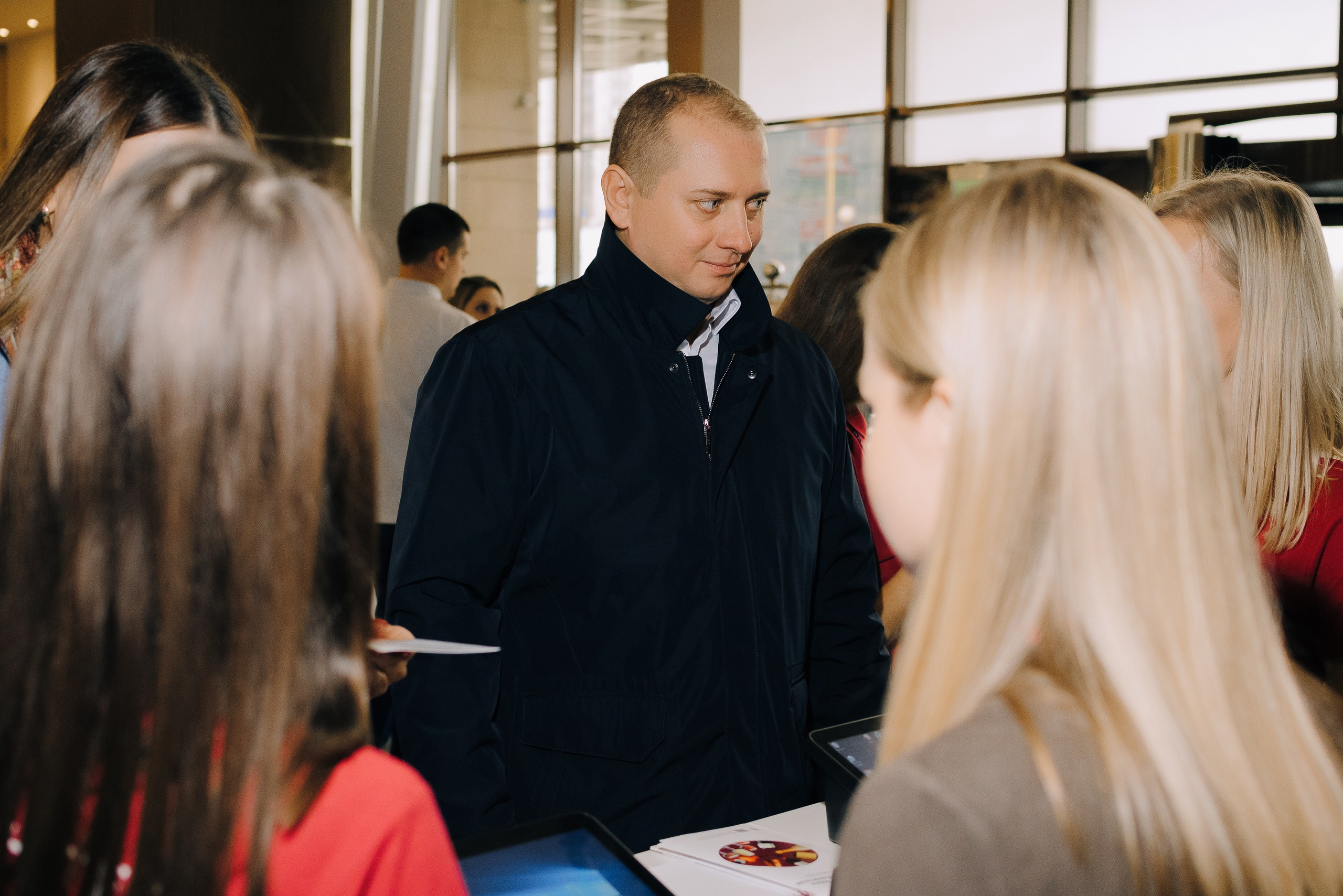 ФЕСТИВАЛЬ ВИНА И КРЕПКИХ НАПИТКОВ МАВТ-ВИНОТЕКА. Репортажный фотограф Зуев Роман г. Челябинск
