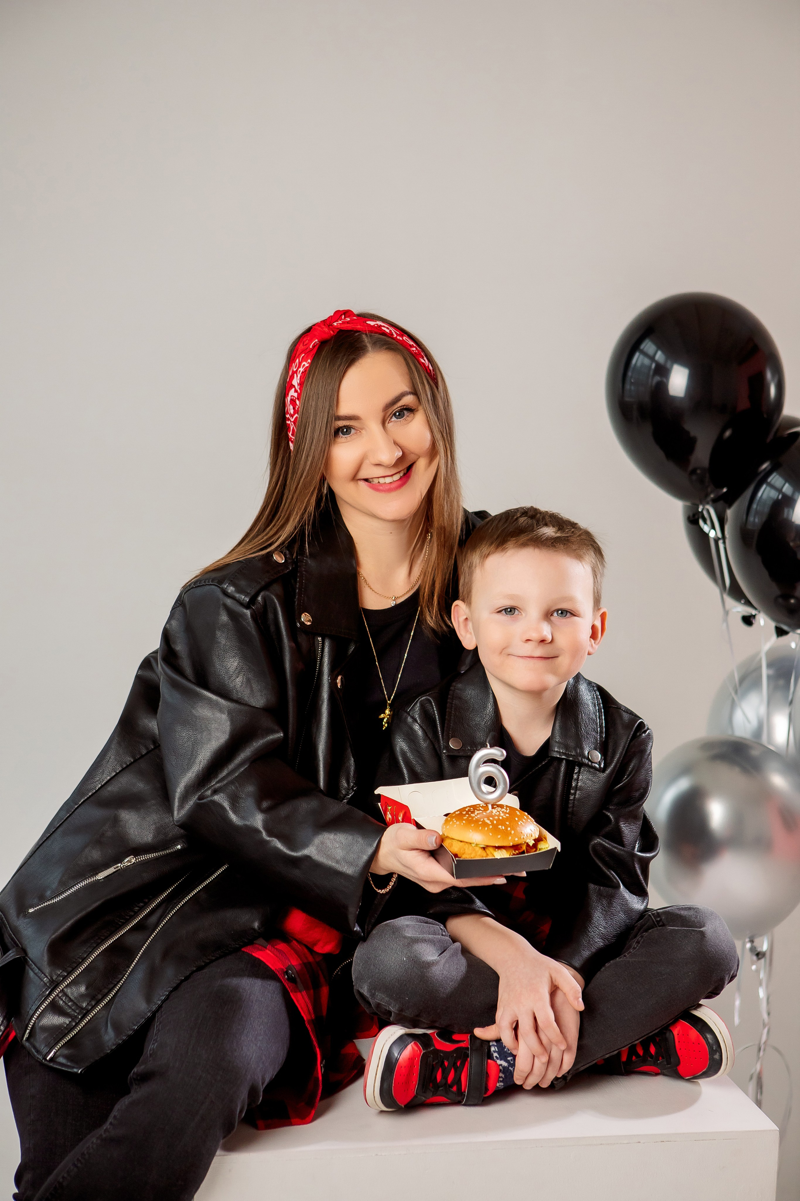 Мама и сын. Семейный детский фотограф. Фотосессия в Минске