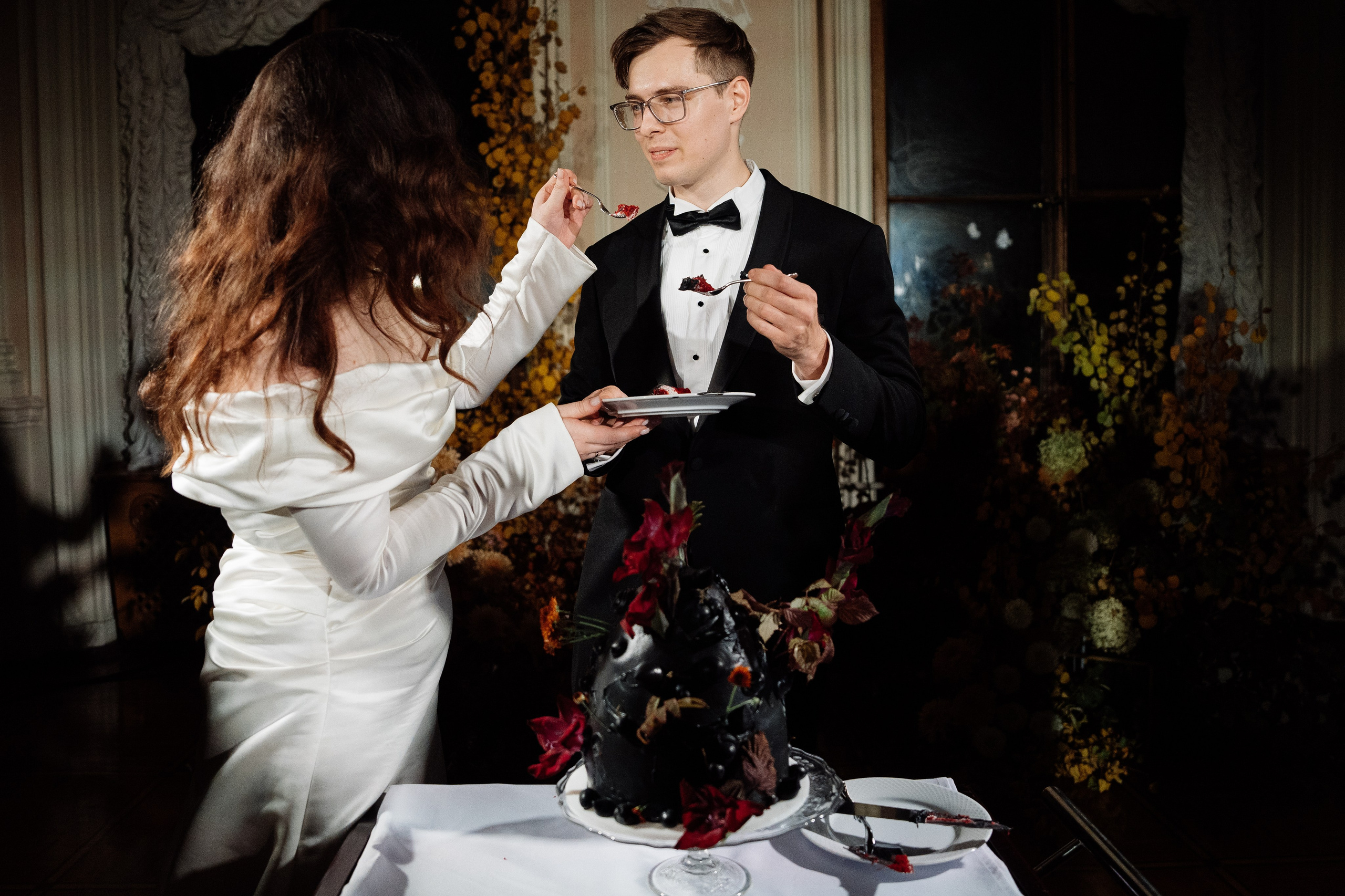 Современная свадьба во дворце. Свадебный фотограф организатор в Санкт-Петербурге Ассоль Опарина