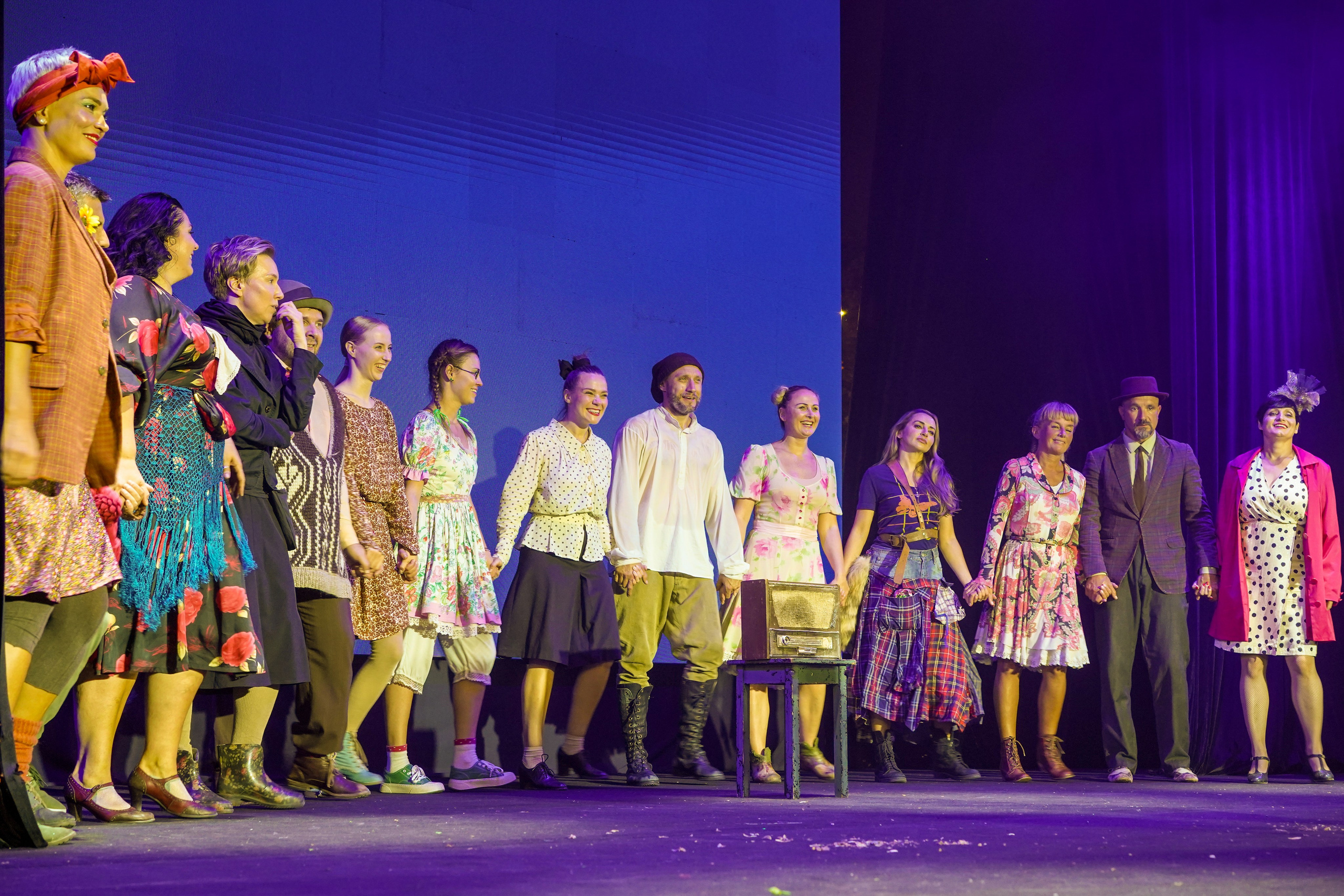 Спектакль «Всюду жизнь», Егор Дружинин. ZAGLADIN Bureau