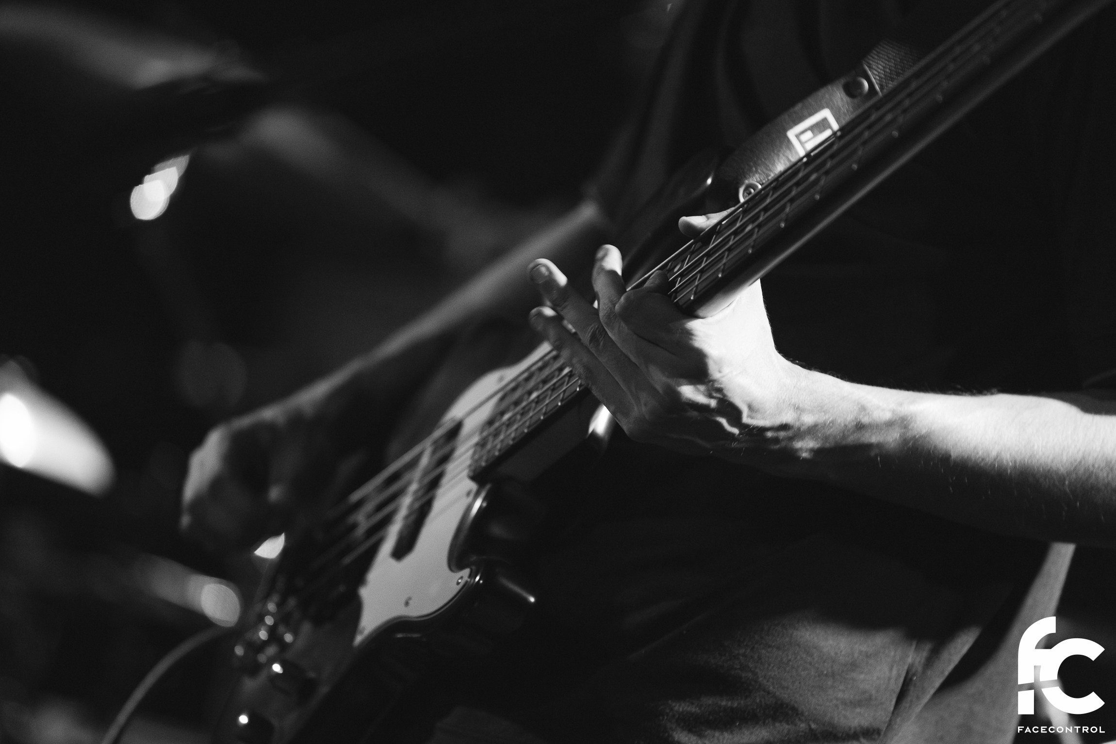 Sextape of Lovers & Granma. Face Control: Crónica social, anuncios de eventos y reportajes fotográficos