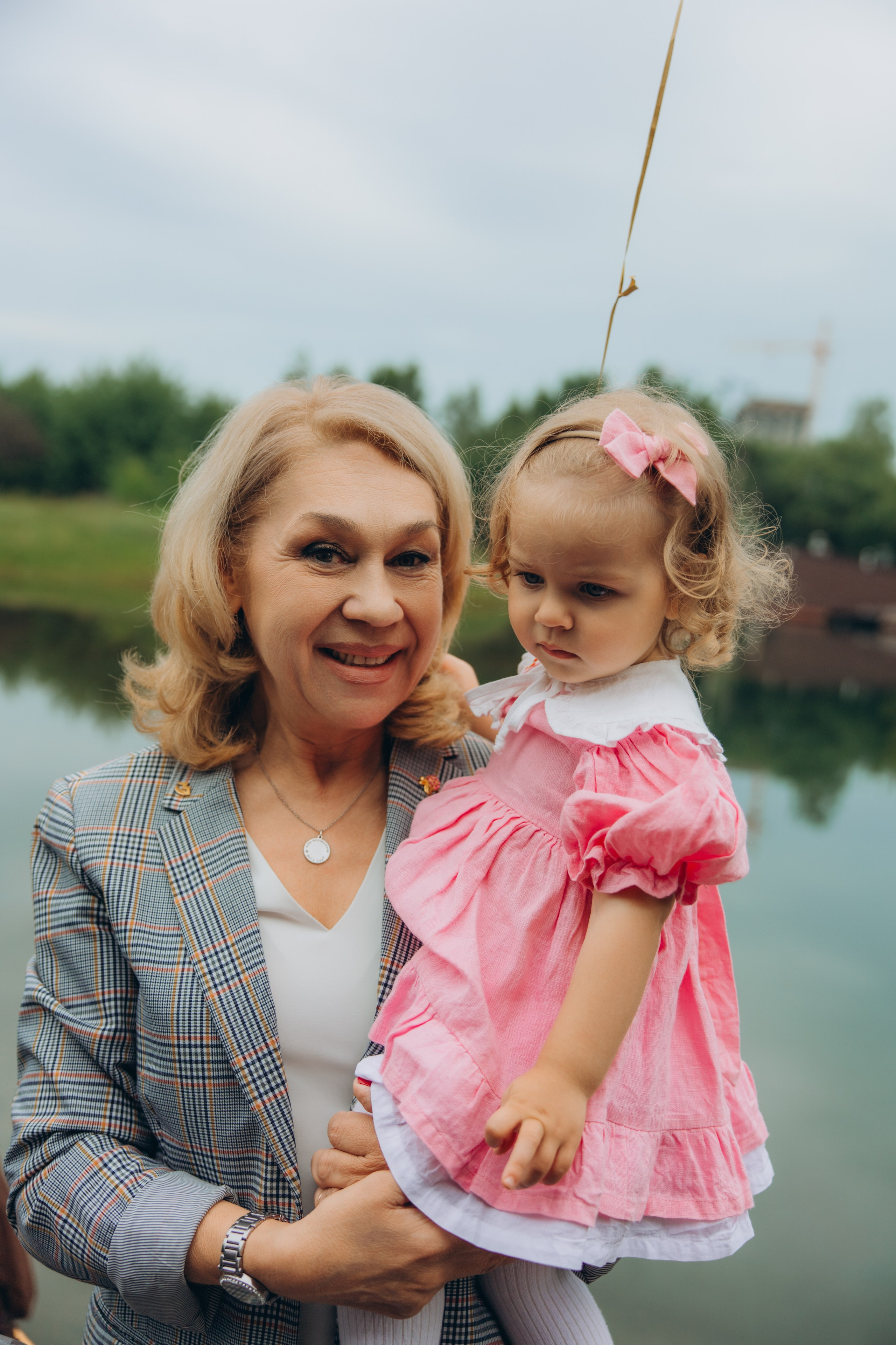 На берегу. Свадебный, семейный фотограф в Иркутске Светлана Макаричева