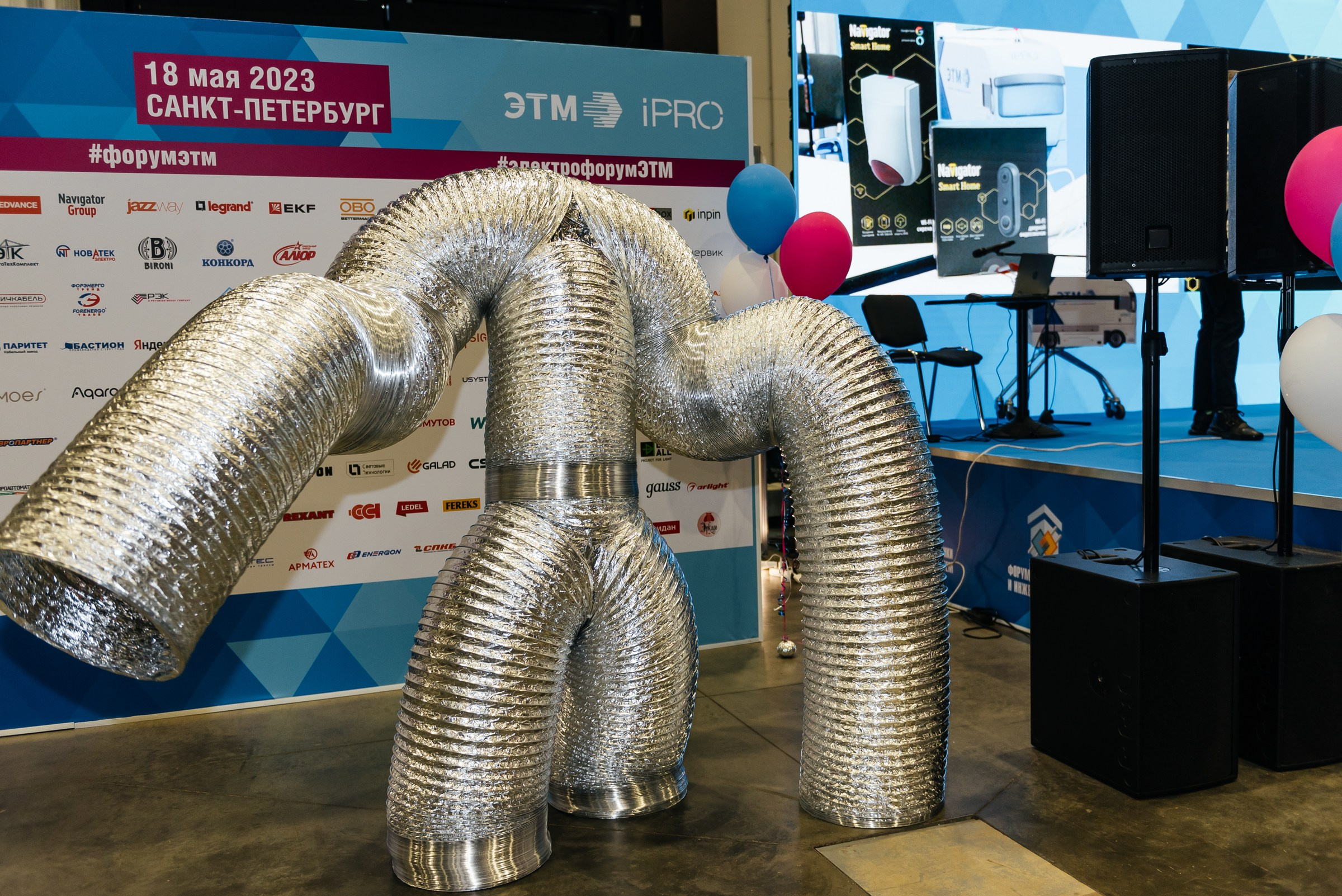 Репортажная съёмка на форуме ЭТМ. Свадебный фотограф в Санкт-Петербурге Венера Ахметова