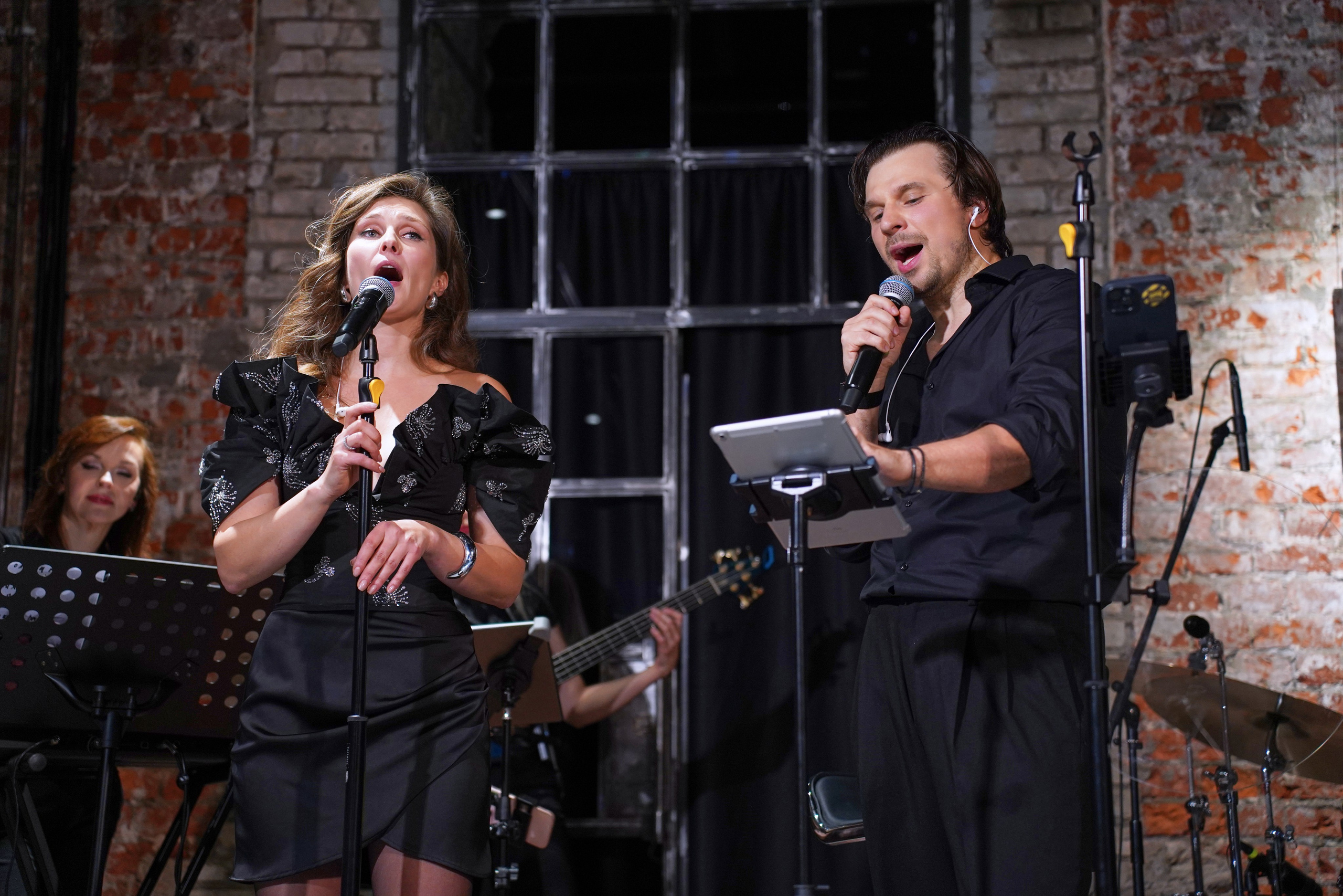 Концерт кавер группы. Фотограф