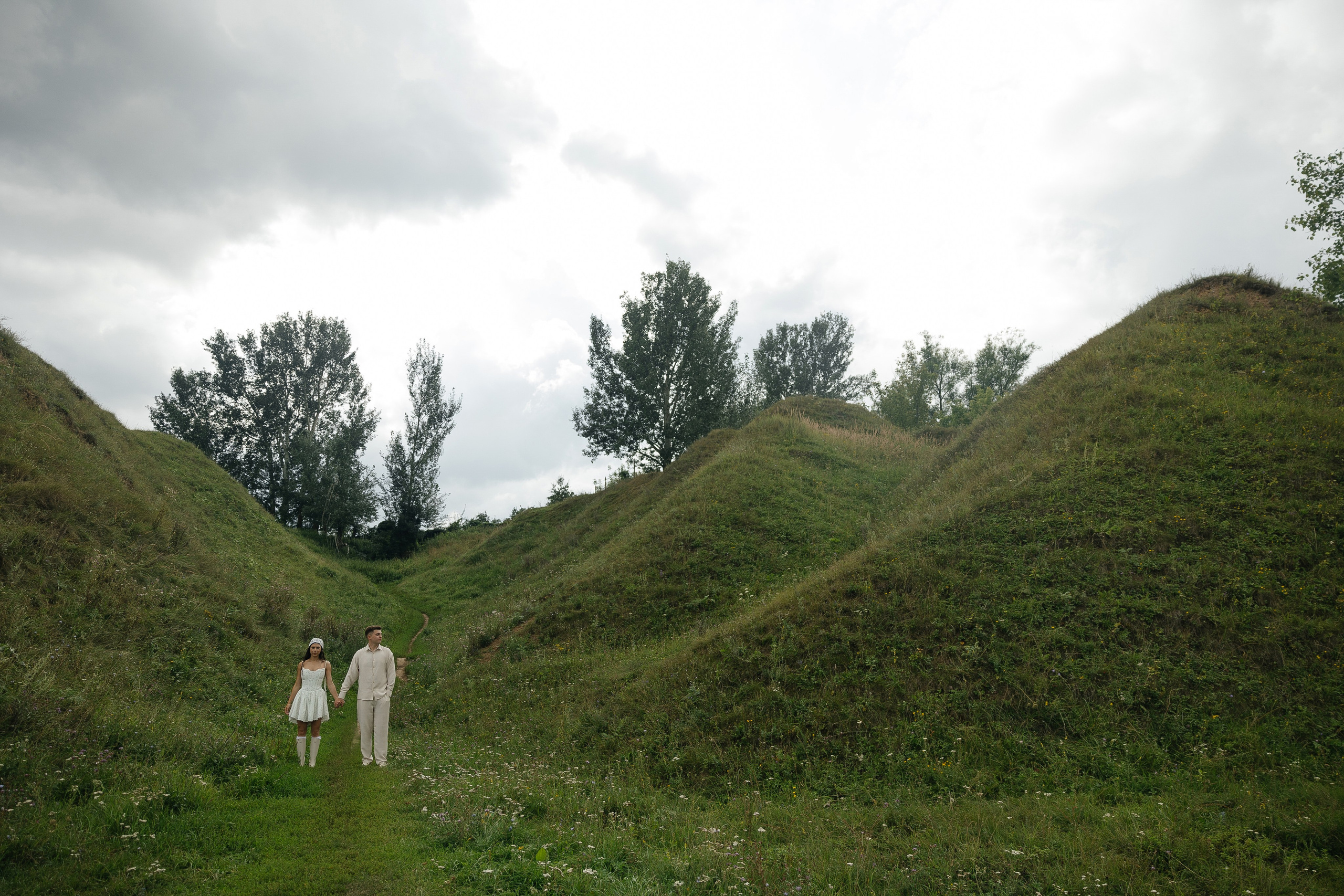 Rain falls down. Главная