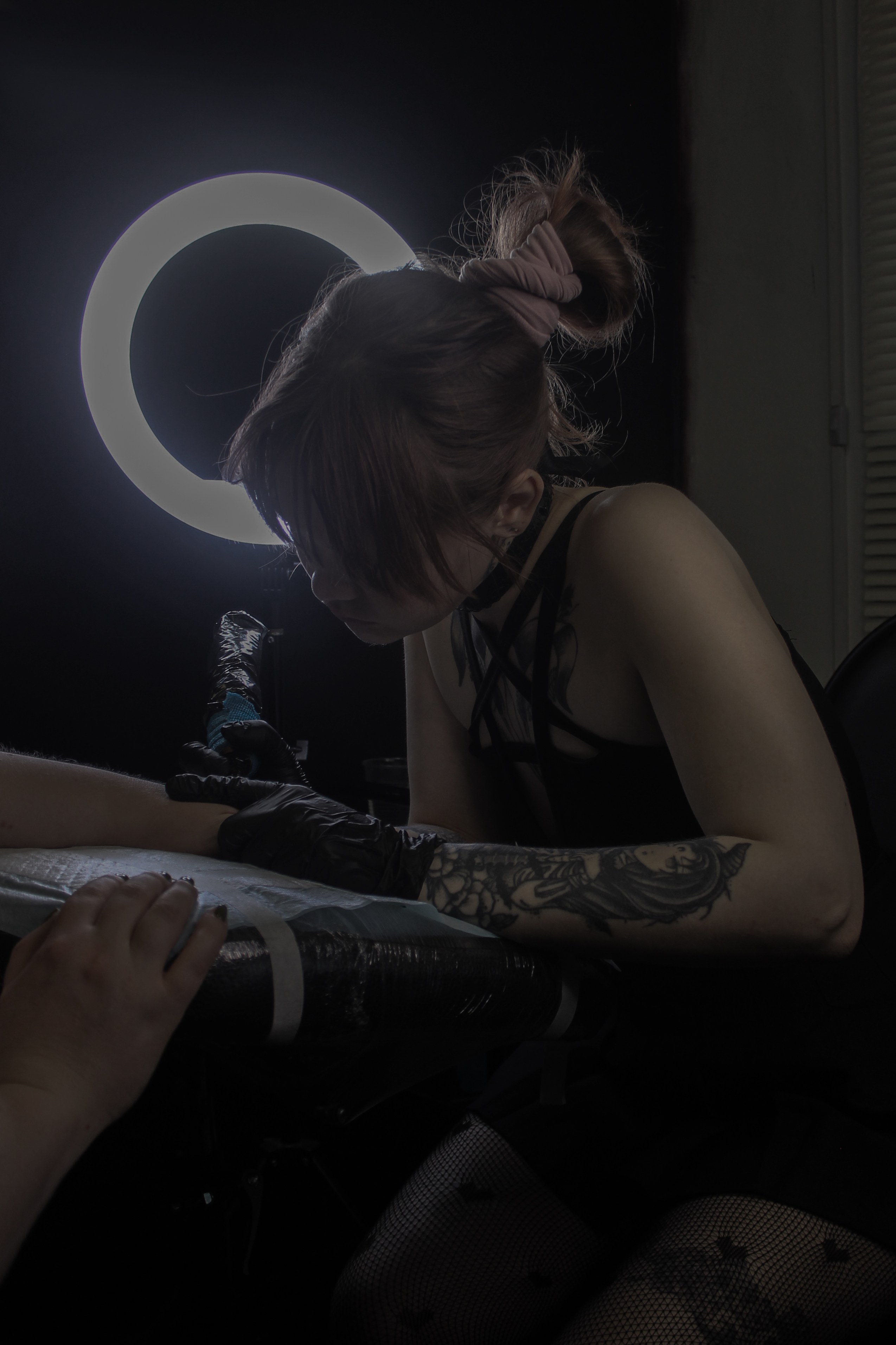 Милена, тату-мастер и художница. Контент-фотограф для творческих единиц и мастеров в Санкт-Петербурге