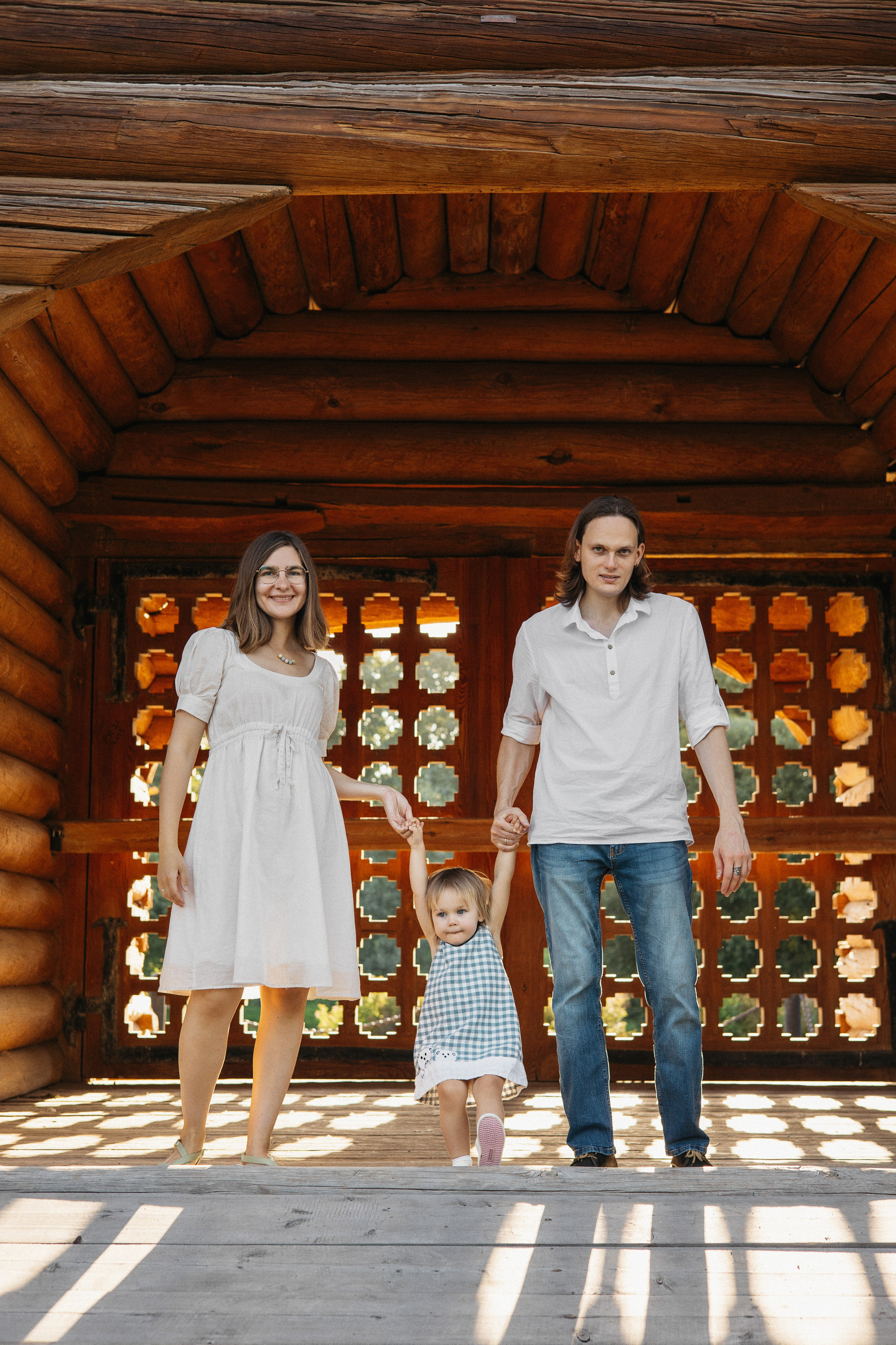 Семейная фотосессия в Коломенском парке. Портретный и семейный фотограф в Москве Мария Рослякова