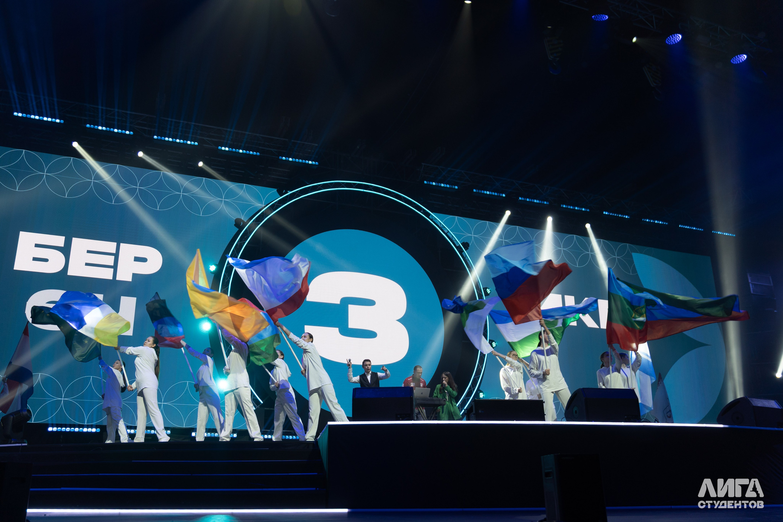 Российская Студенческая Весна 2025. Портретный фотограф в Казани Радомир Заздравных