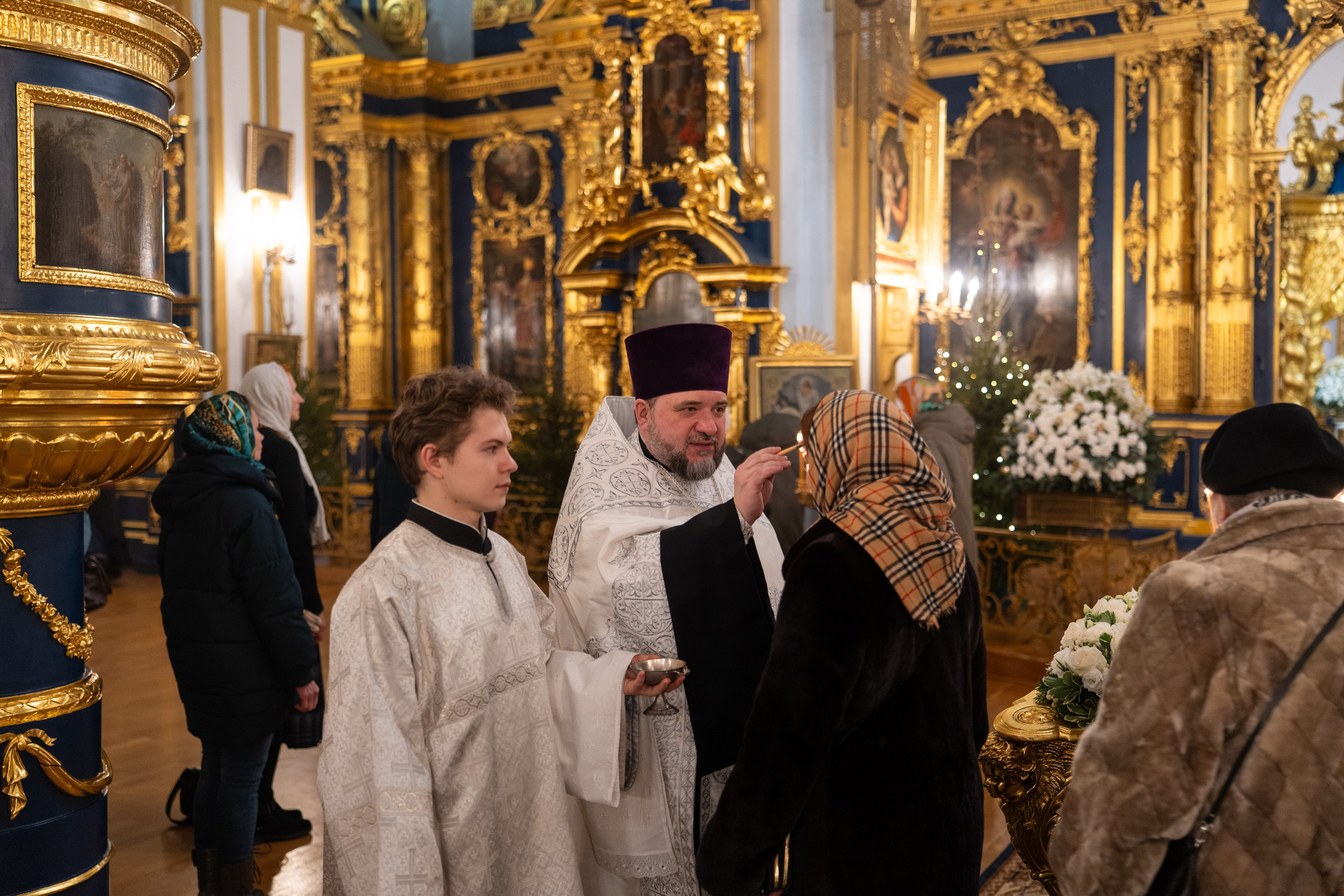 Праздничное бдение в Николо-Богоявленском морском соборе. НИКОЛО-БОГОЯВЛЕНСКИЙ МОРСКОЙ СОБОР
