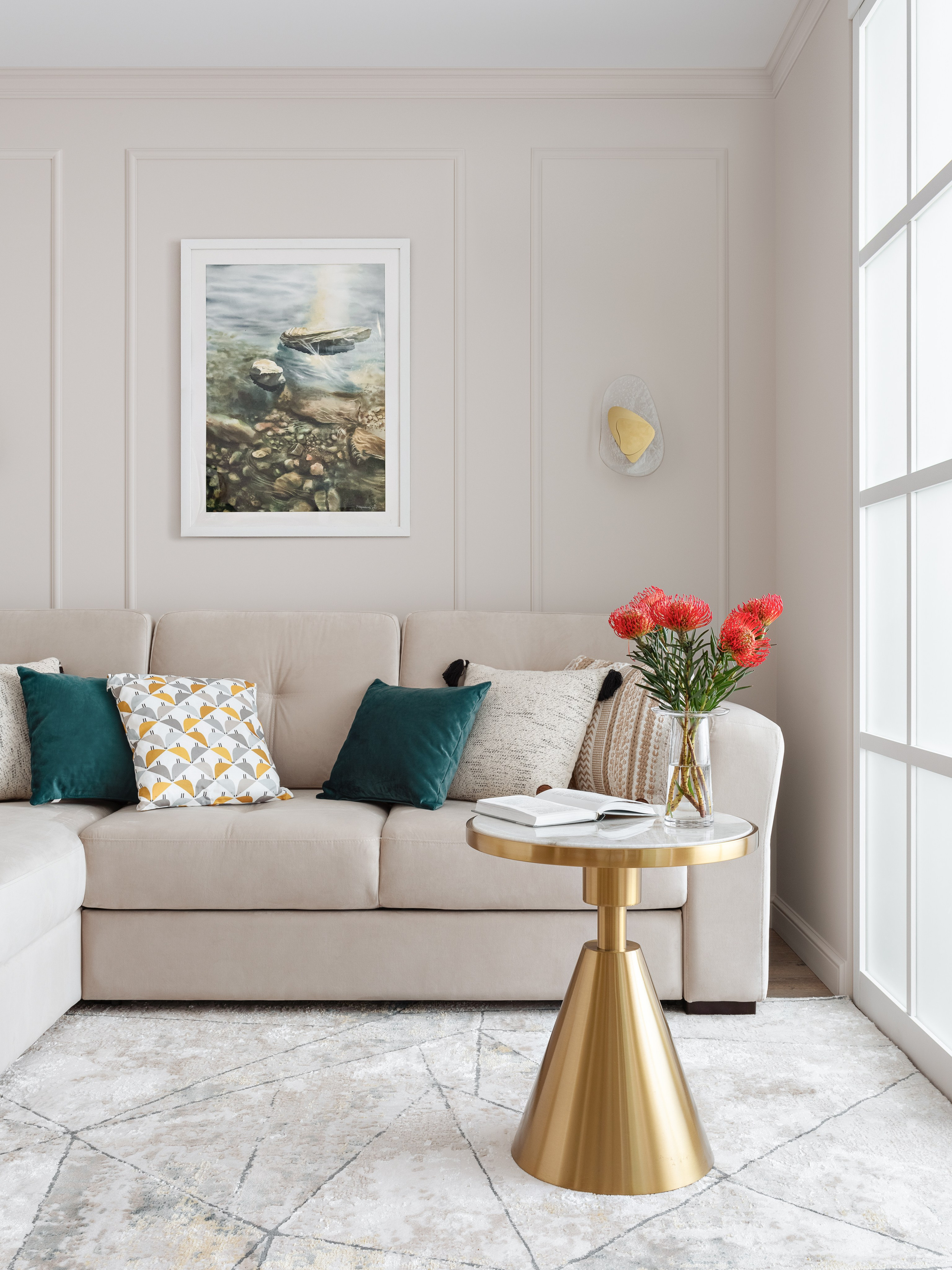 Квартира в Сочи (дизайнеры Ренат Байчуков и Алеся Кириенко, стилист Екатерина Ракитина, интерьерный фотограф Сергей Денисенко)