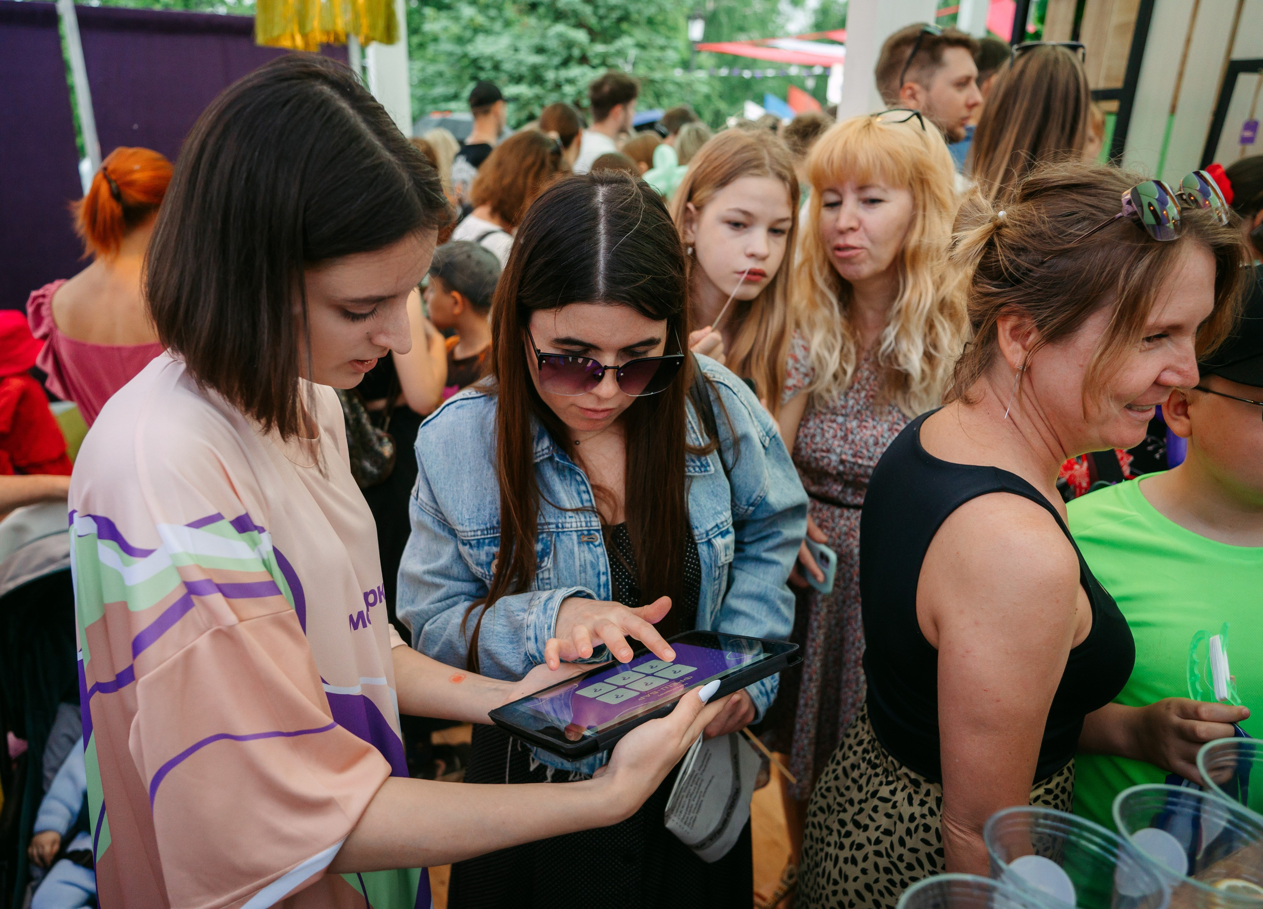 Мегамаркет. Фестиваль «Бульвар» / 2024. Саша Копылов, фотограф в Казани