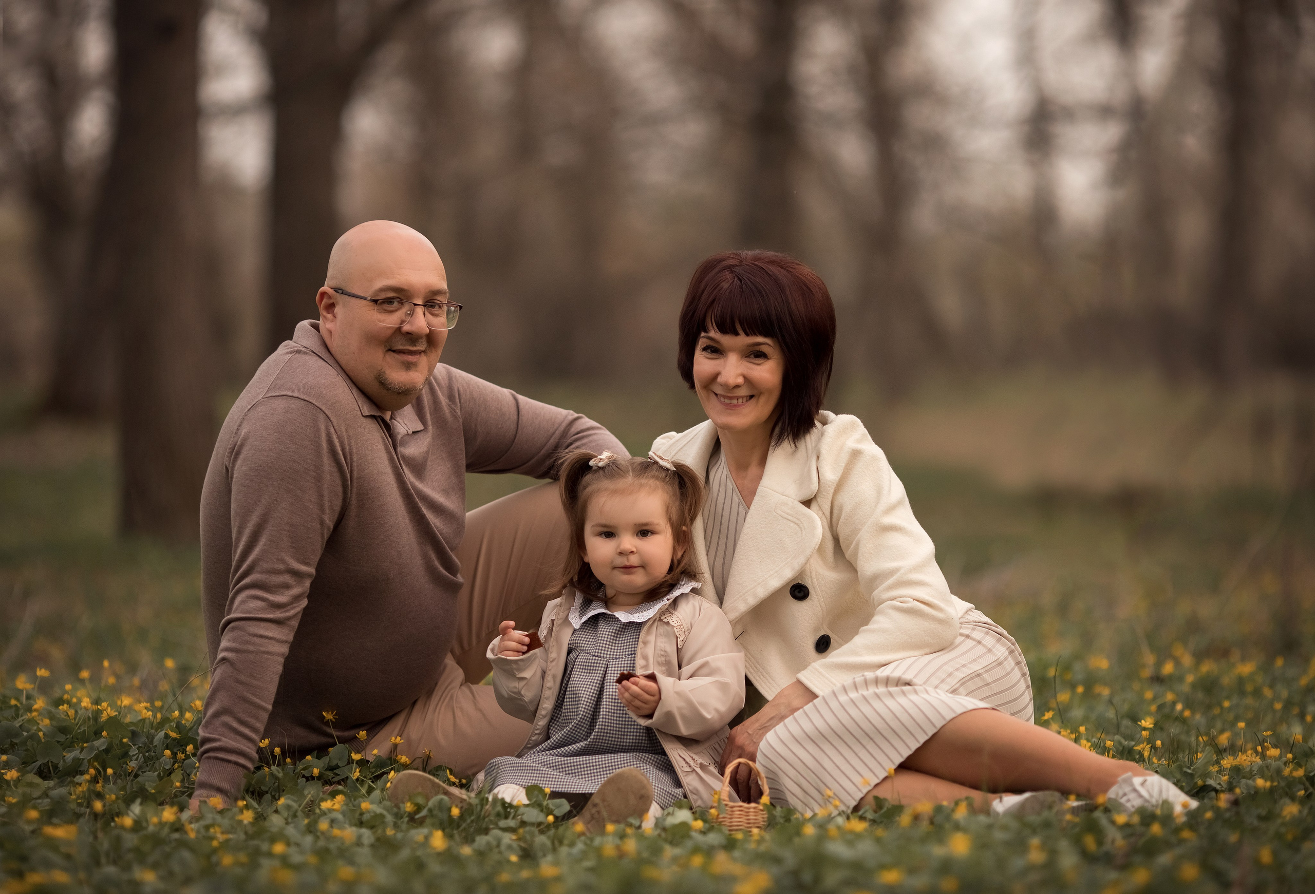 Теплые цвета апреля. Семейный и детский фотограф в Саратове Полина Коткина