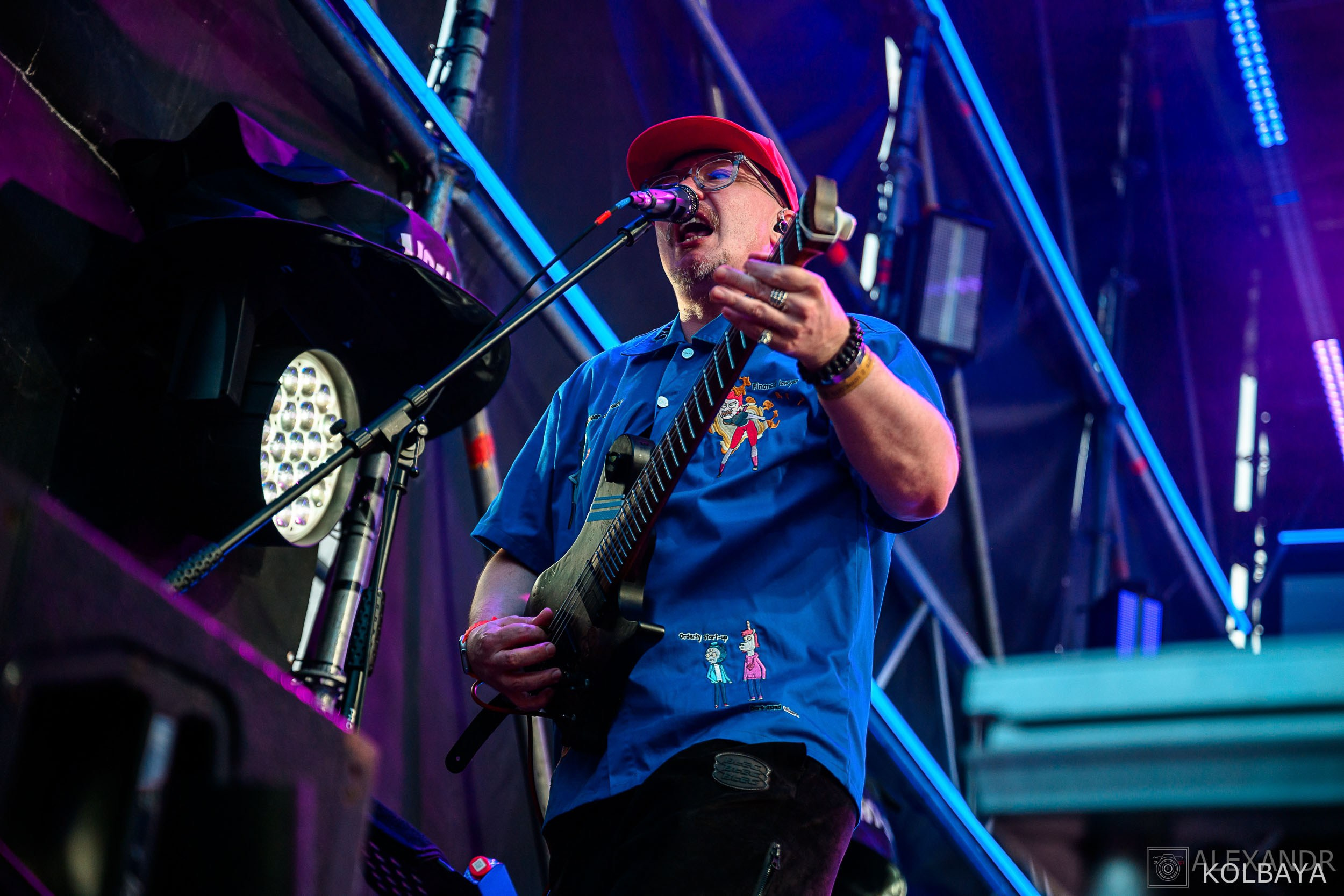 Фоторепортаж с концерта группы СЛОТ на Red Summer 2025. Концертный и театральный репортажный фотограф в Москве Александр Колбая