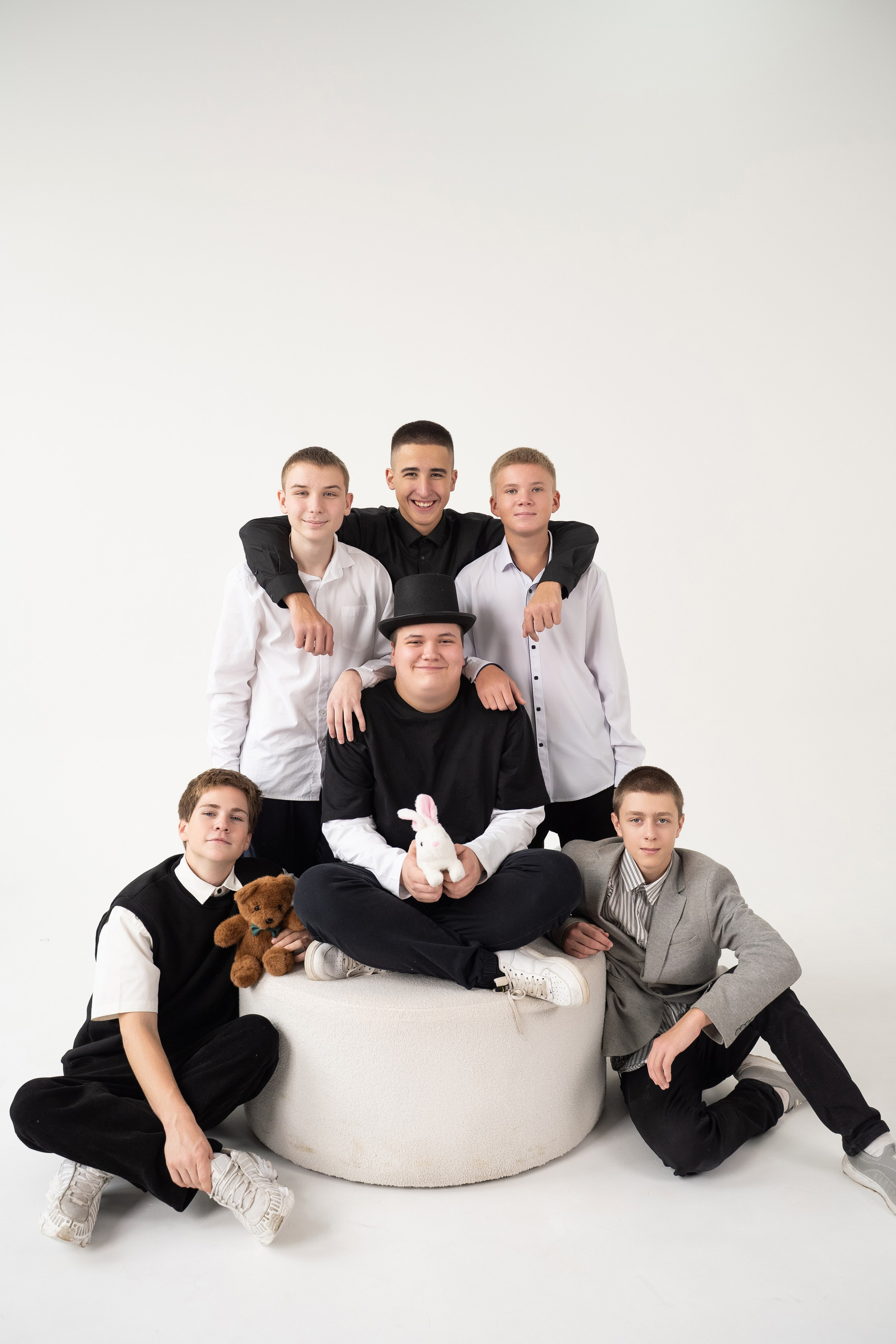 ВЫПУСКНИКИ 9 КЛАСС. МАРГАРИТА КУДРЯШОВА СВАДЕБНЫЙ И СЕМЕЙНЫЙ ФОТОГРАФ ТВЕРЬ МОСКВА