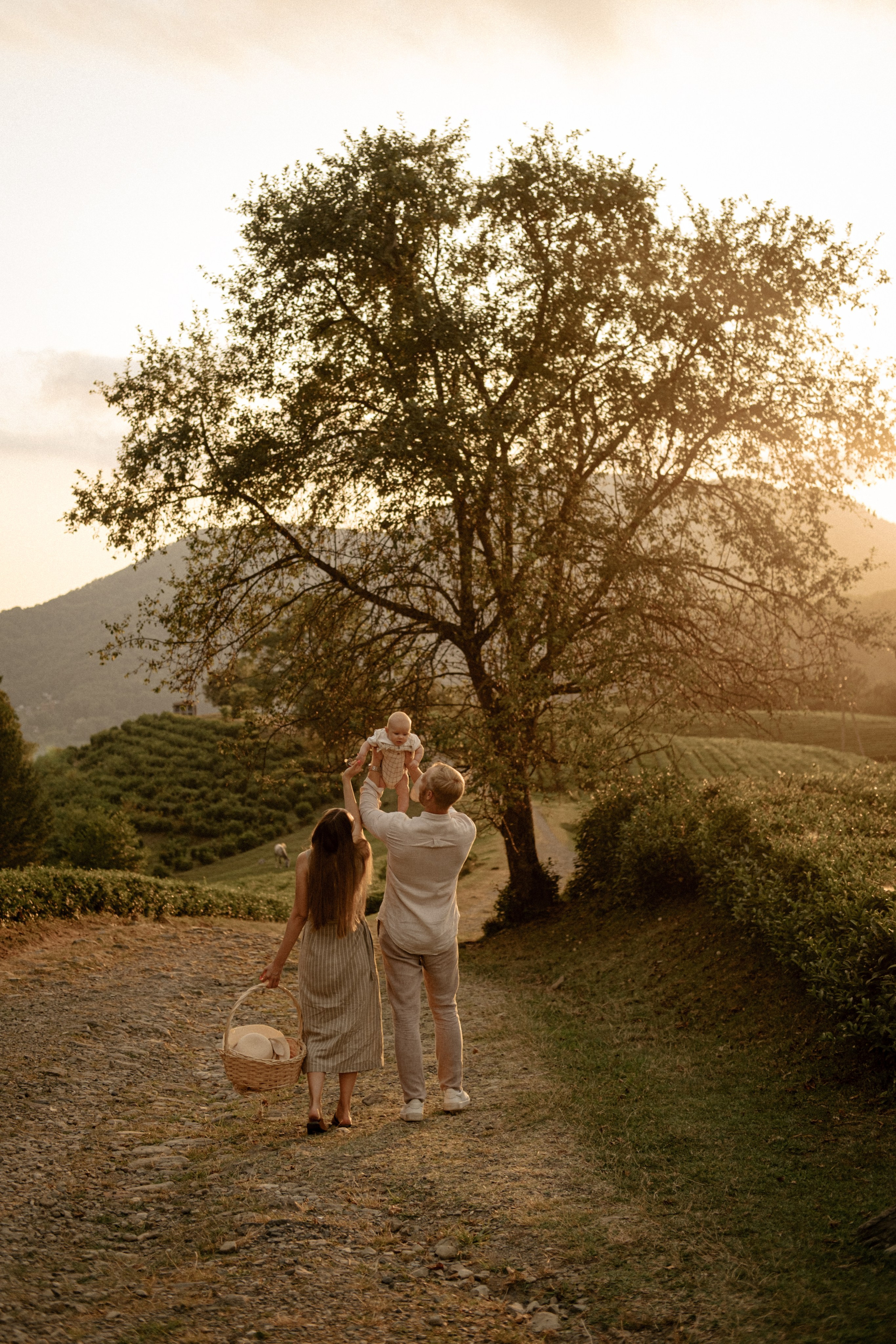 Лиза, Нина, Денис. Главная