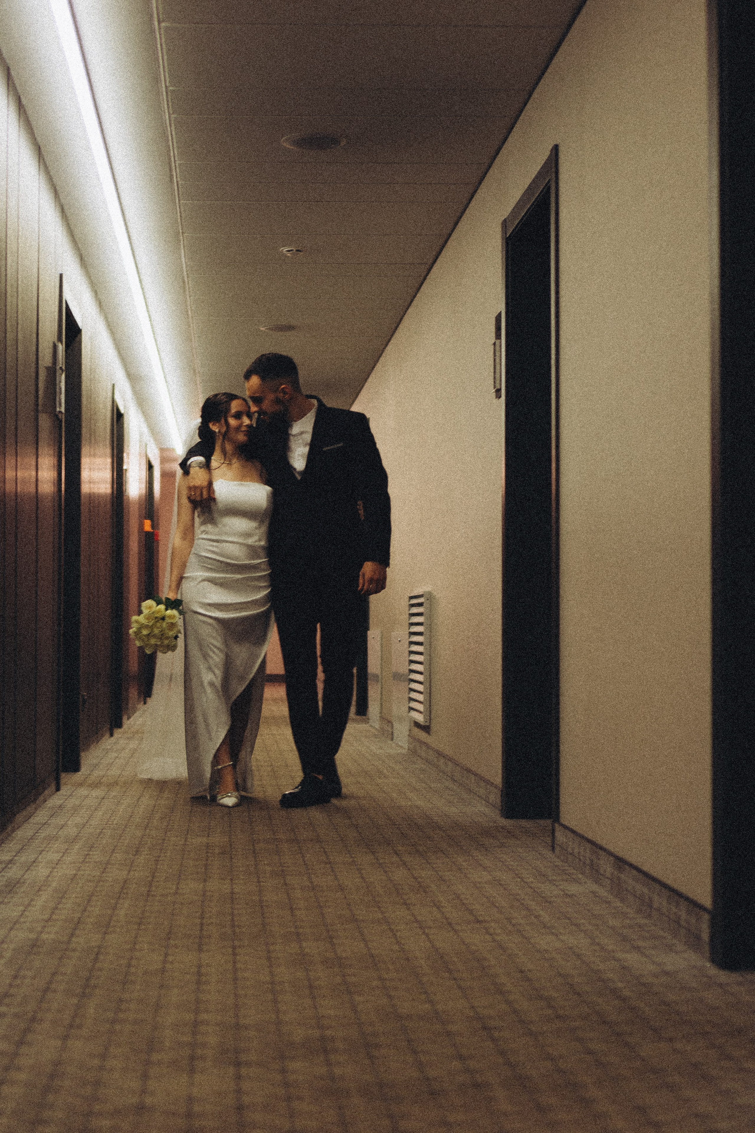 СВАДЕБНАЯ СЬЕМКА СБОРОВ ЖЕНИХА И НЕВЕСТЫ В ОТЕЛЕ И ТАКЖЕ ФОТОСЕССИИЯ В ОТЕЛЕЕ МЕГАПОЛИС БРЯНСК. Профессиональный фотограф, Санкт-Петербург — Виктория Богомолова