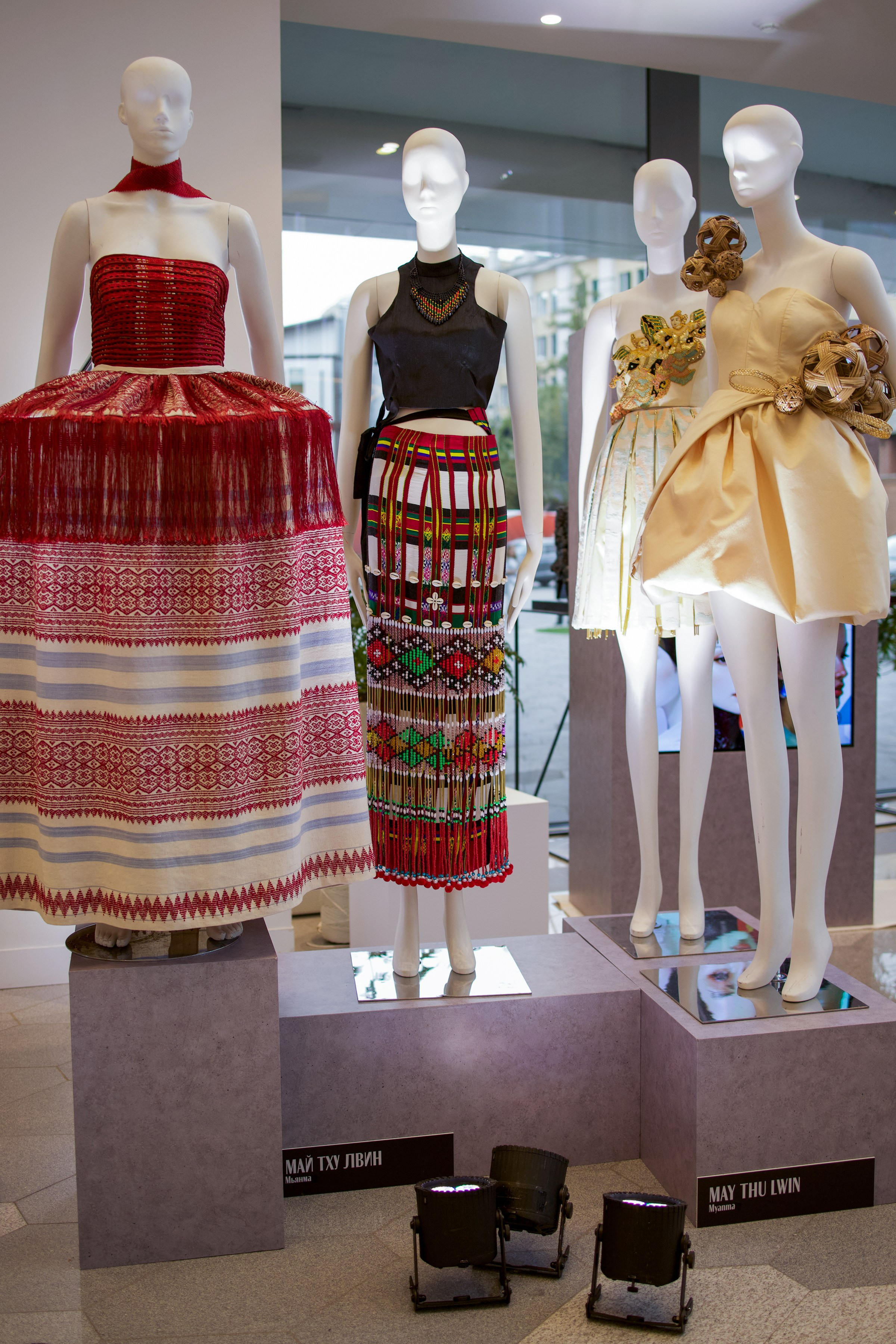 Выставка Наследие Fashion summit BRICS 2024. Фотосессии и репортаж — Фотограф в Москве — Рина Серёгина