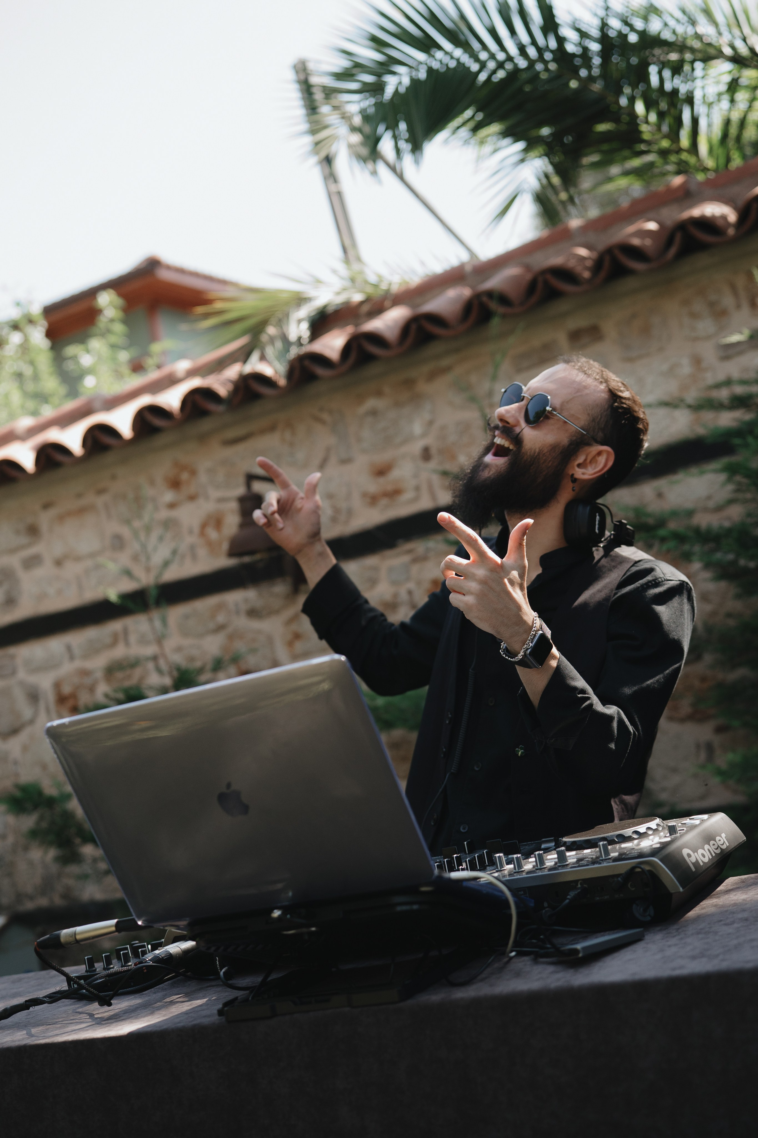 Casa Sur. Wedding & Documentary Photographer based in Nuremberg — available across Europe & Turkey | Vitalii Nasonov