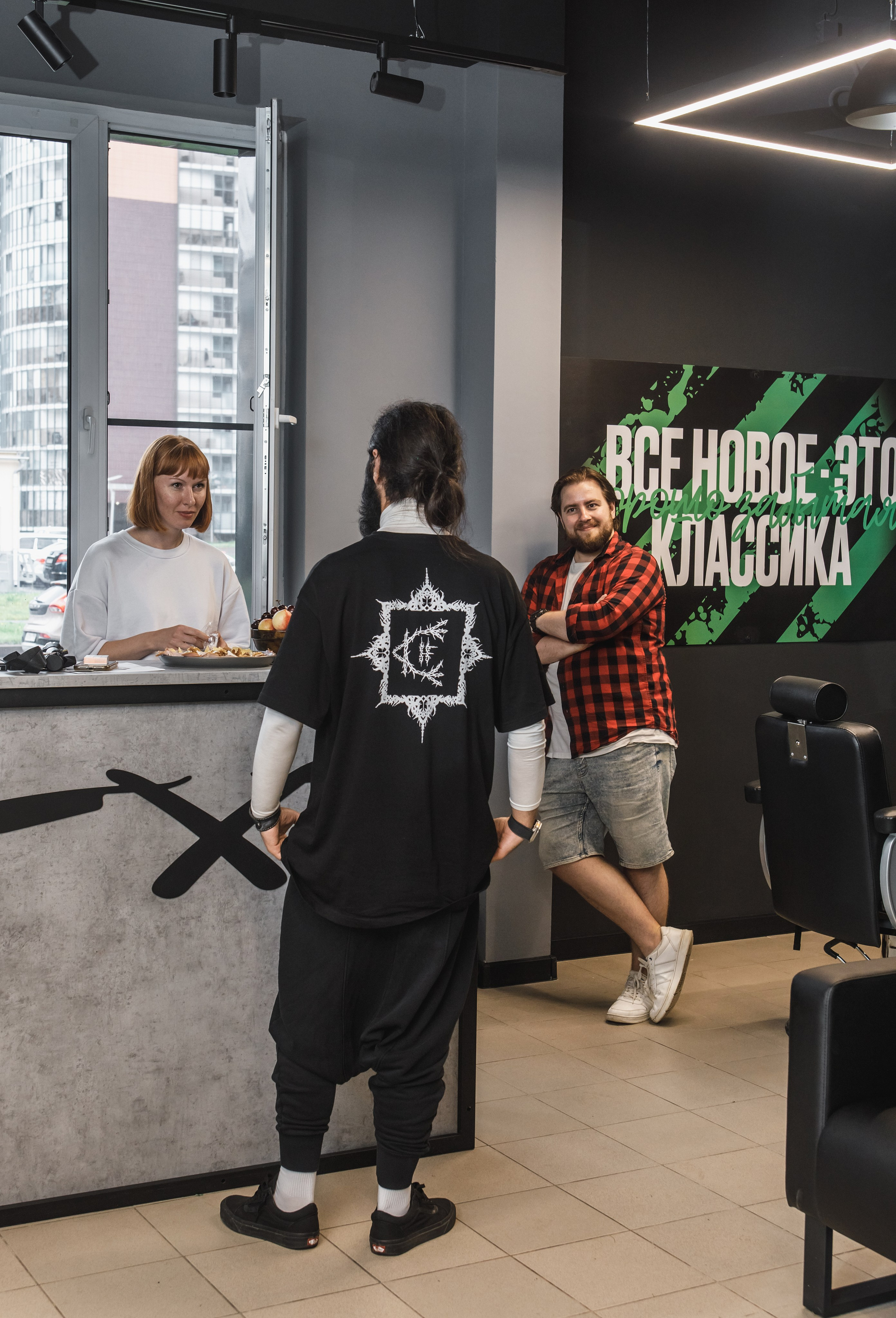 Открытие еще одного салона сети BARBERSHOP BORODACH. Предметный и семейный фотограф в Санкт-Петербурге Катерина Стеклова