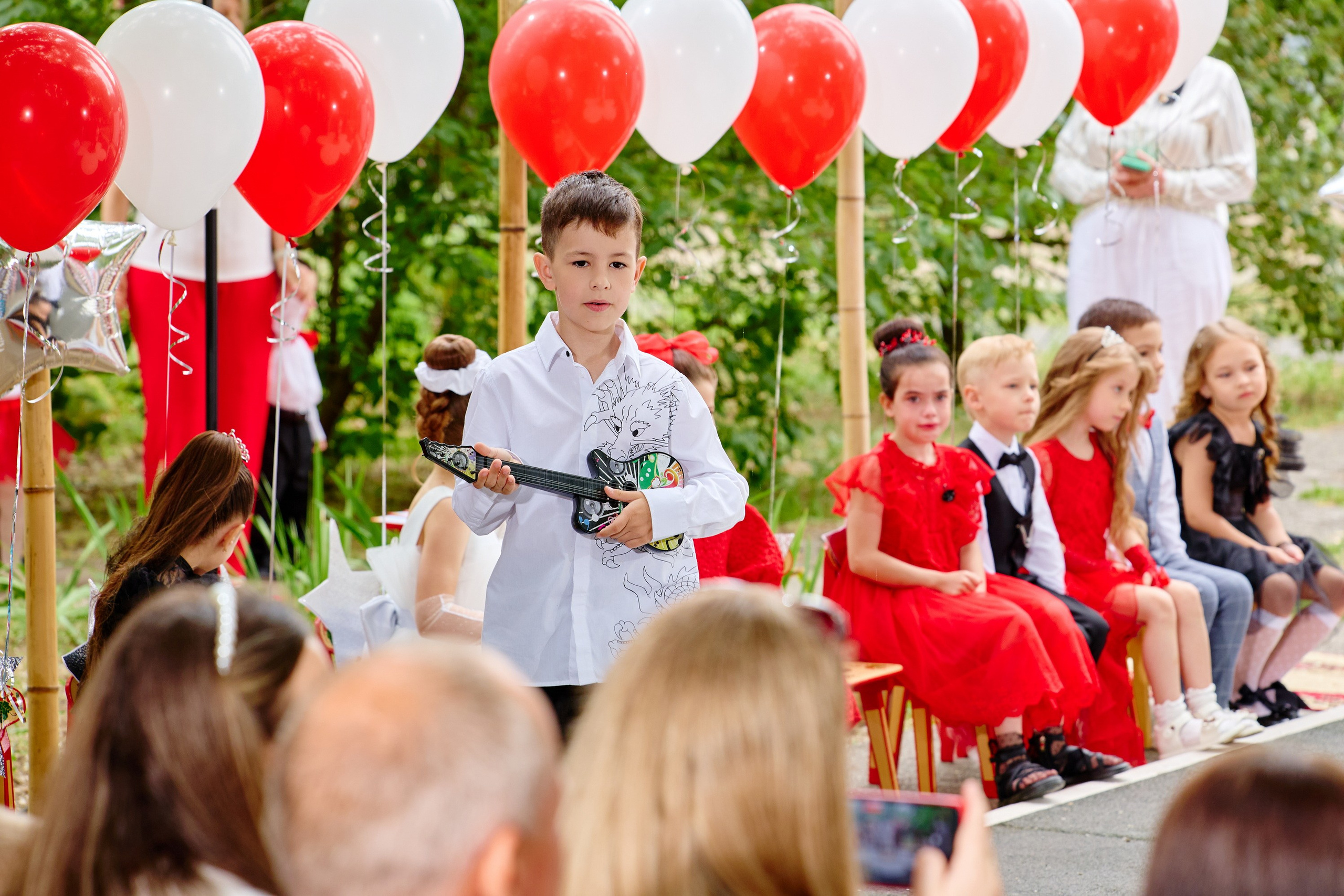 Выпускной 45 сад. Фотограф Выпускные альбомы Таганрог Сергей Коробченко