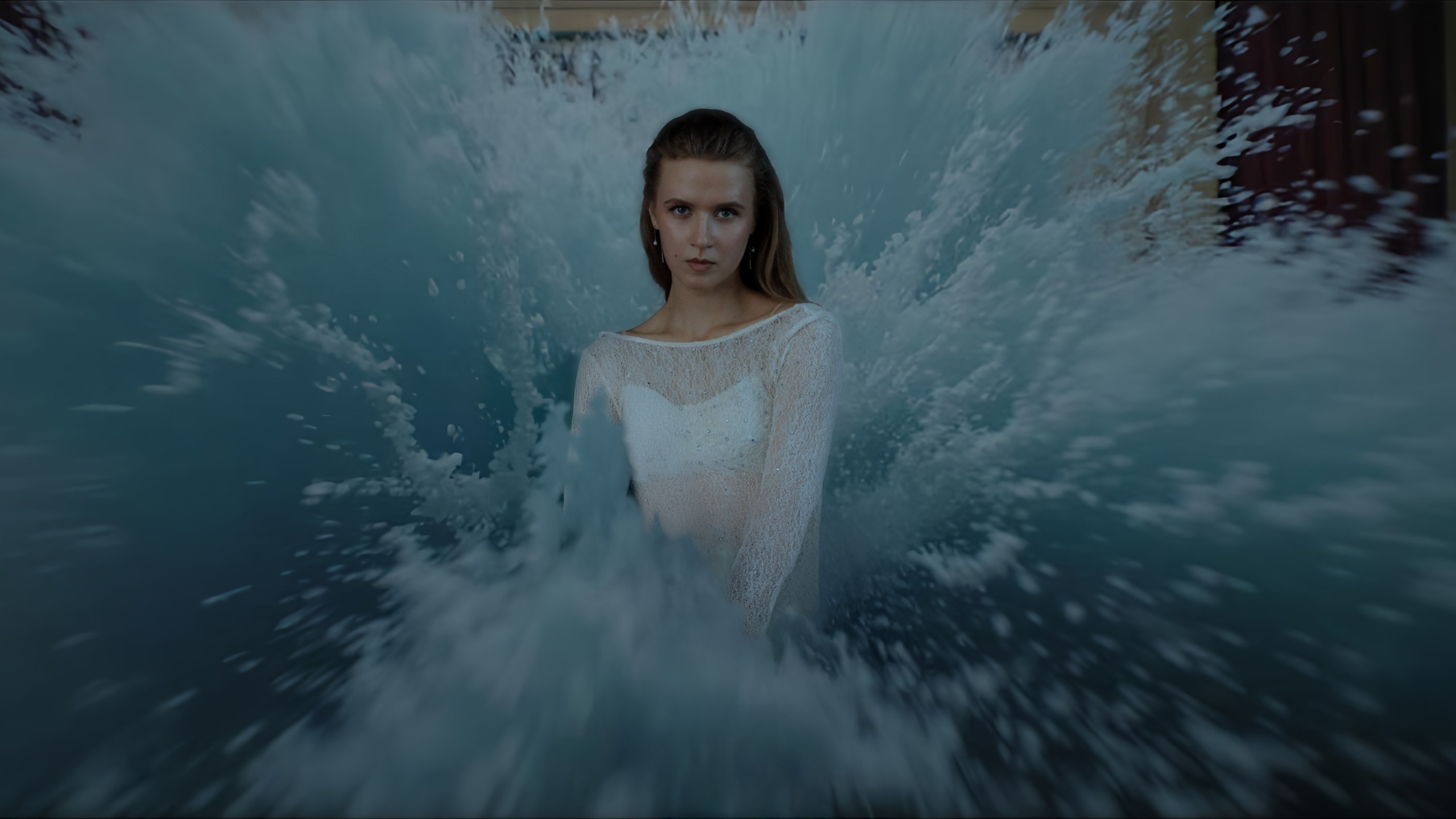 The silk and the tide. Elizabeth Marriott