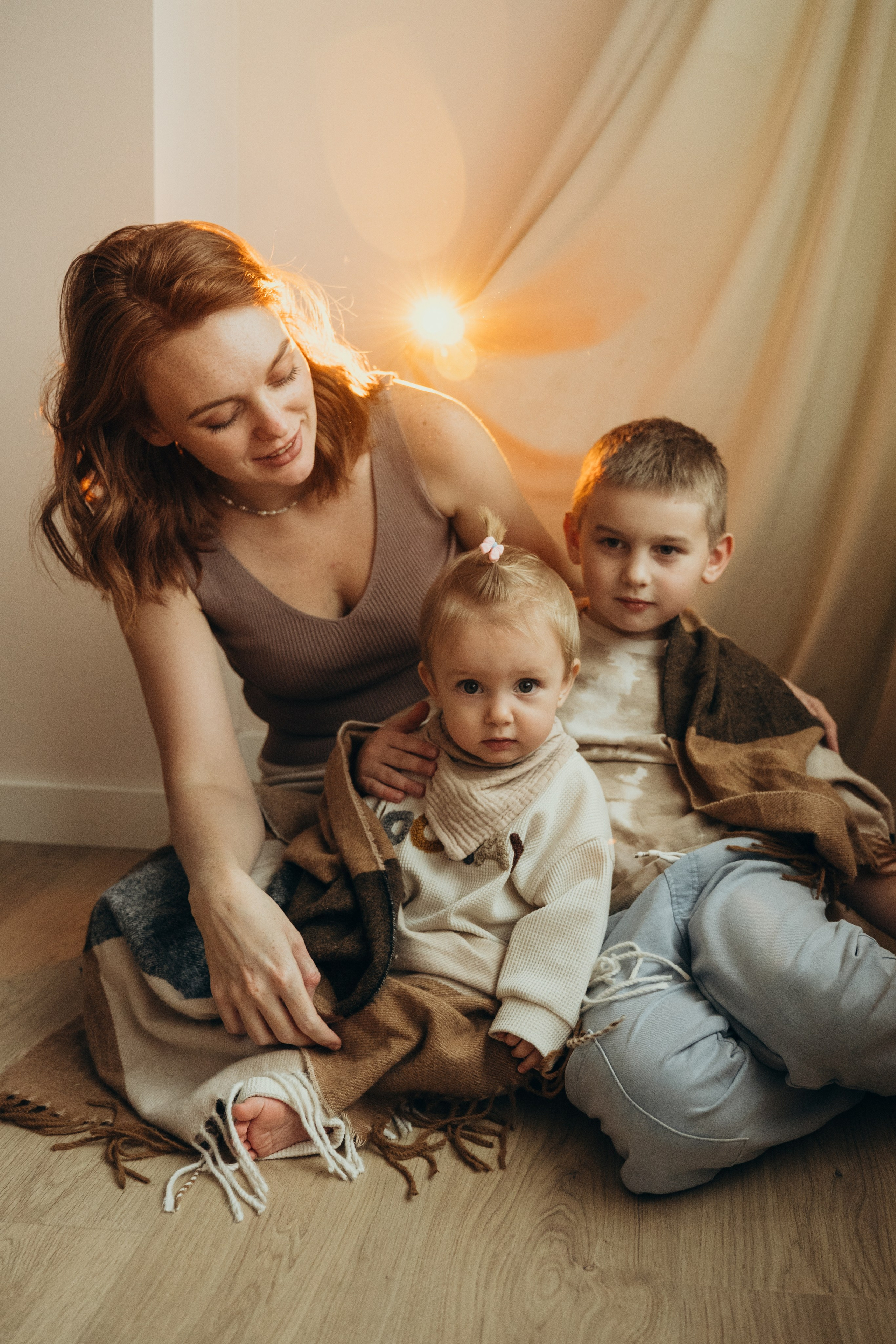 Анастасия, Ярослав и Асия