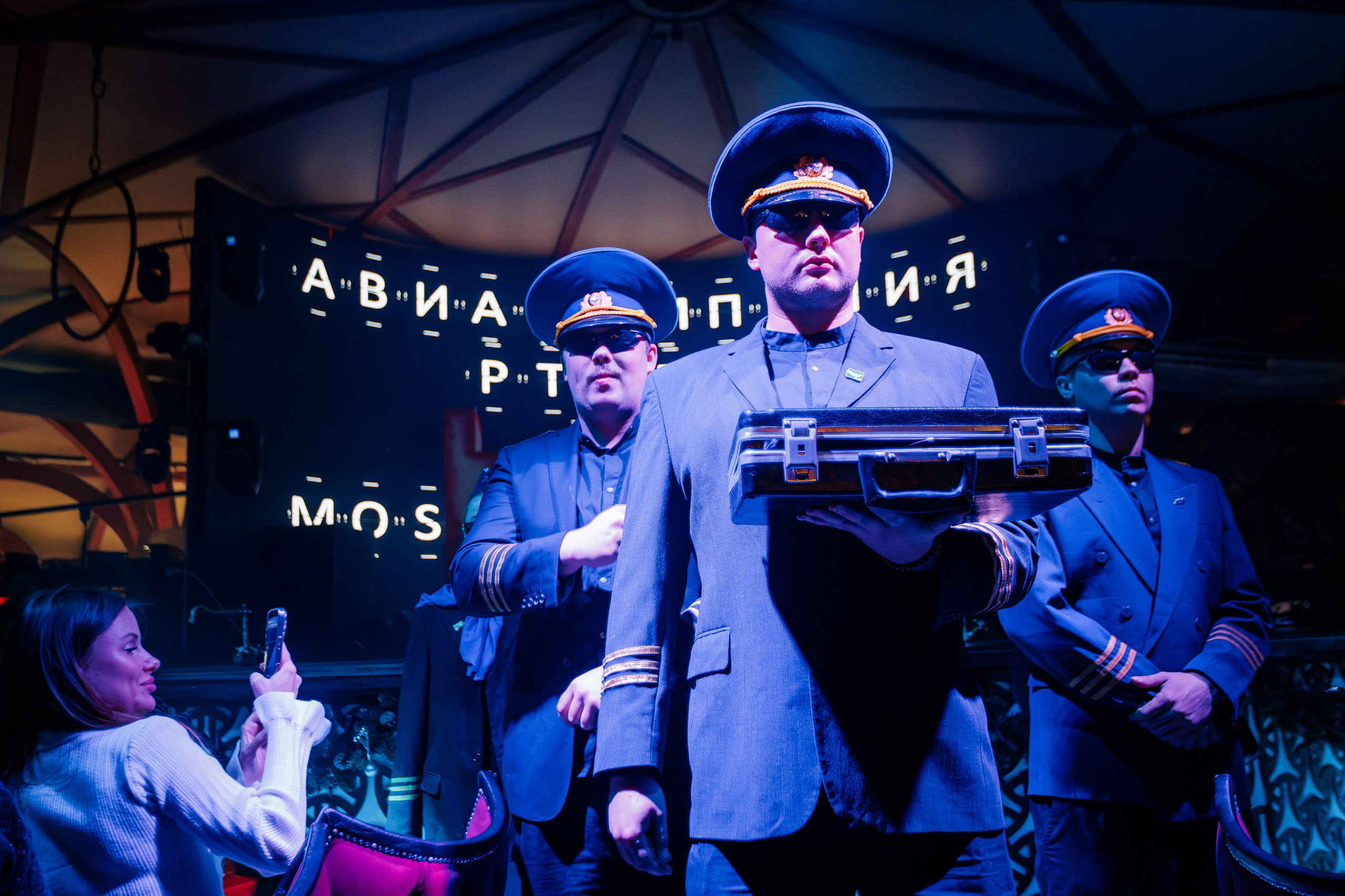 Городской корпоратив в PTIZZA_Ялта_29.12.2025. Аминов Руслан | Фотограф