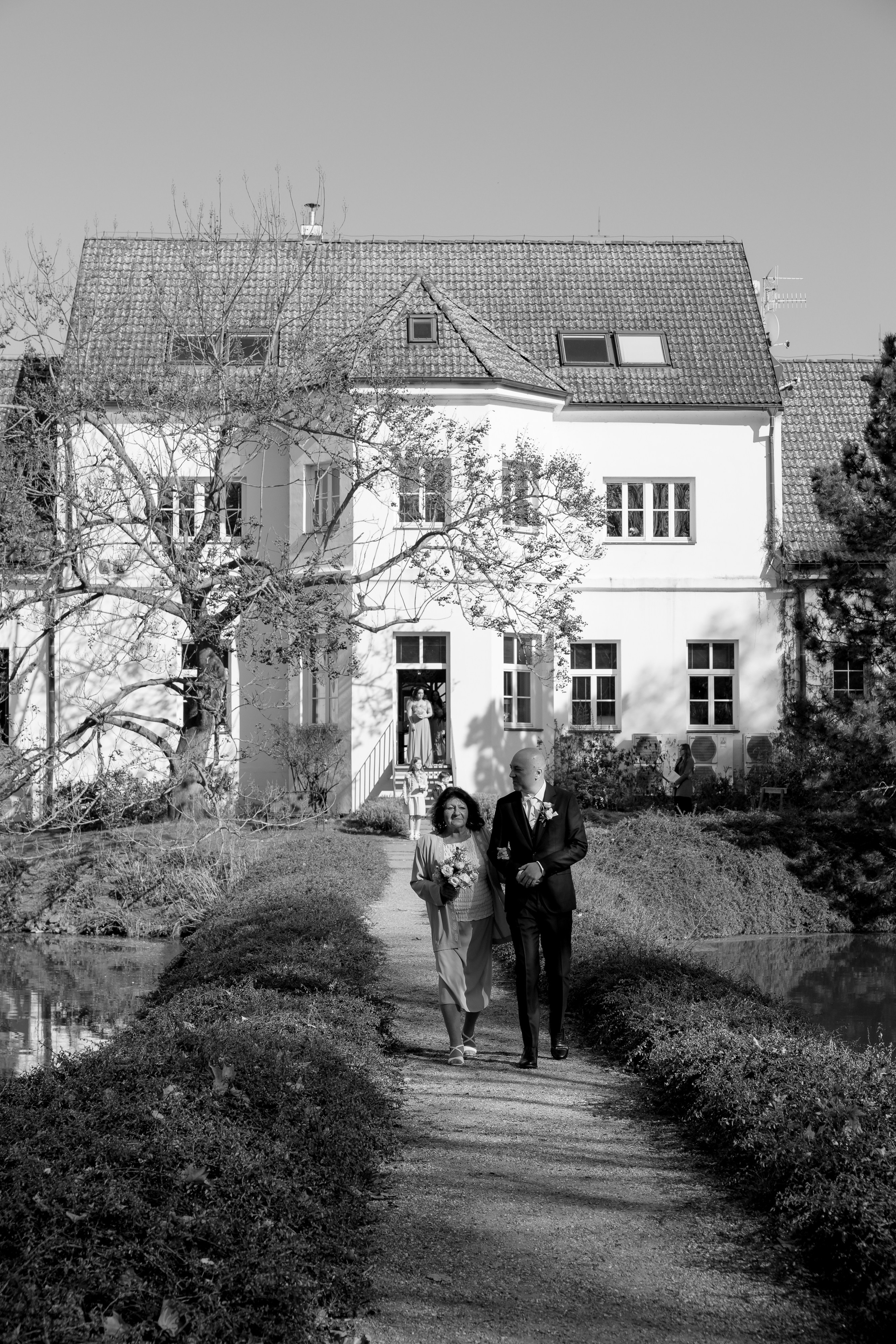 Vaclav & Kanokpan. Wedding photographer Europe