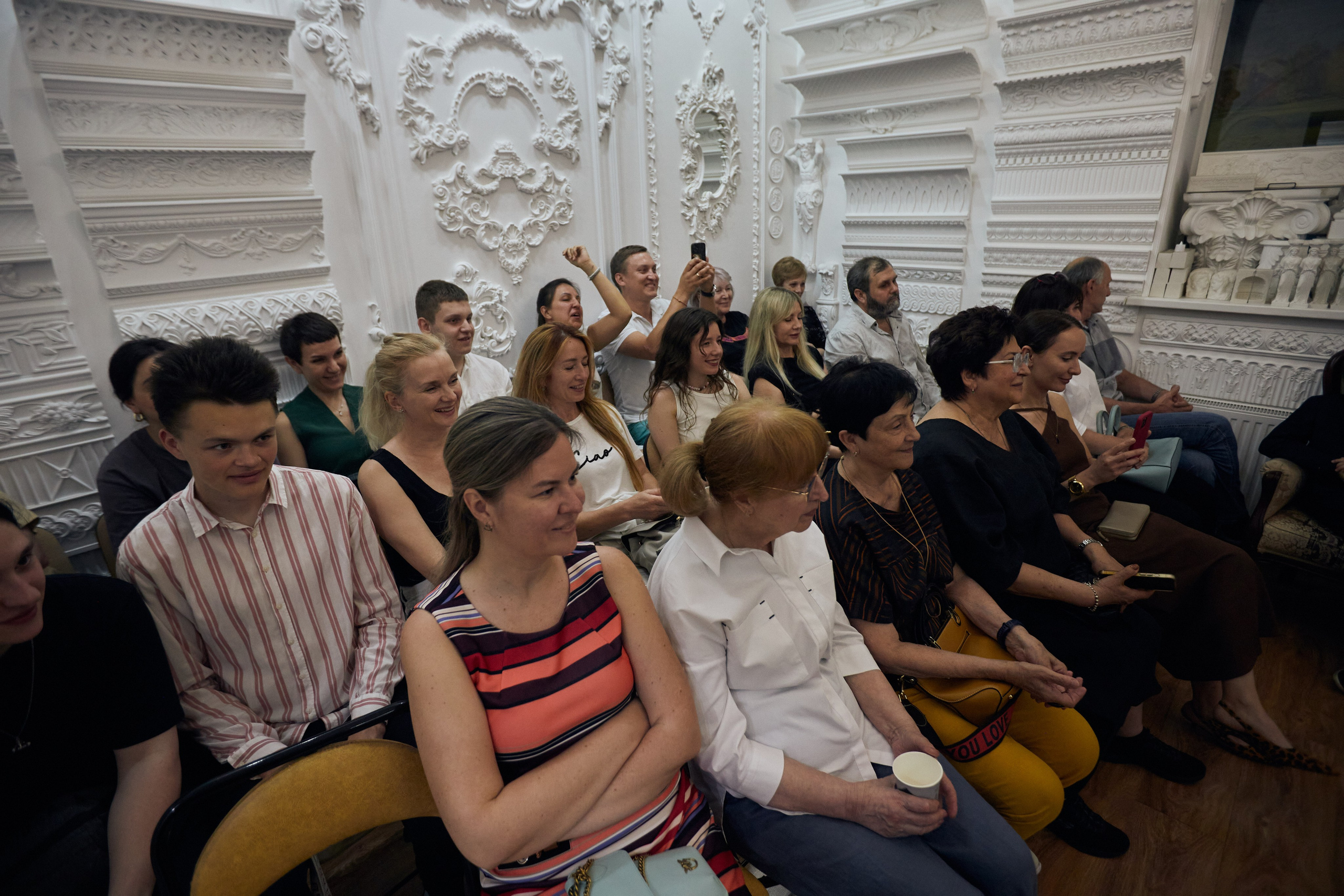 Лекция в салоне «Аврора». Фотограф Юлия Маринина