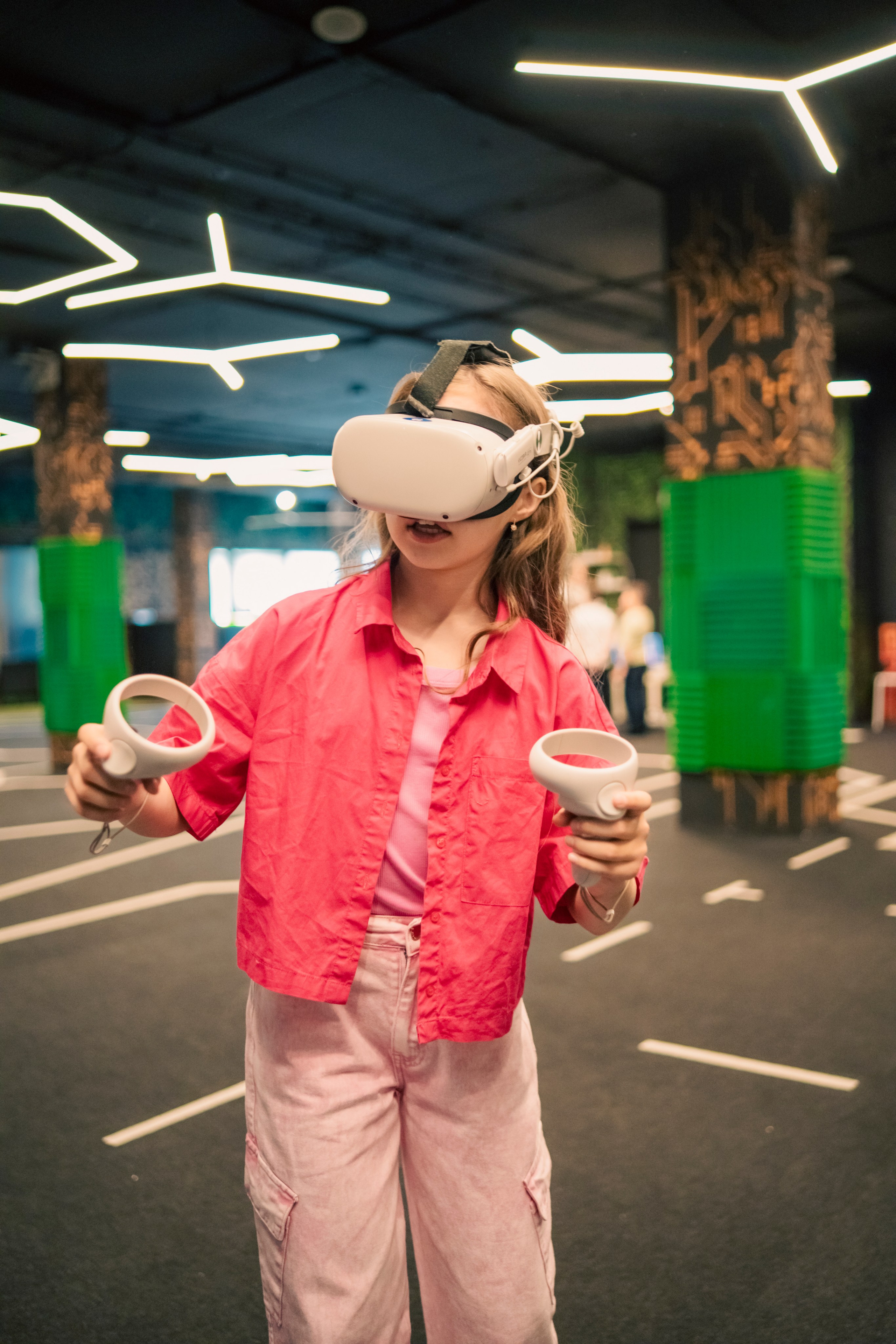 VR April-May. Felixtones