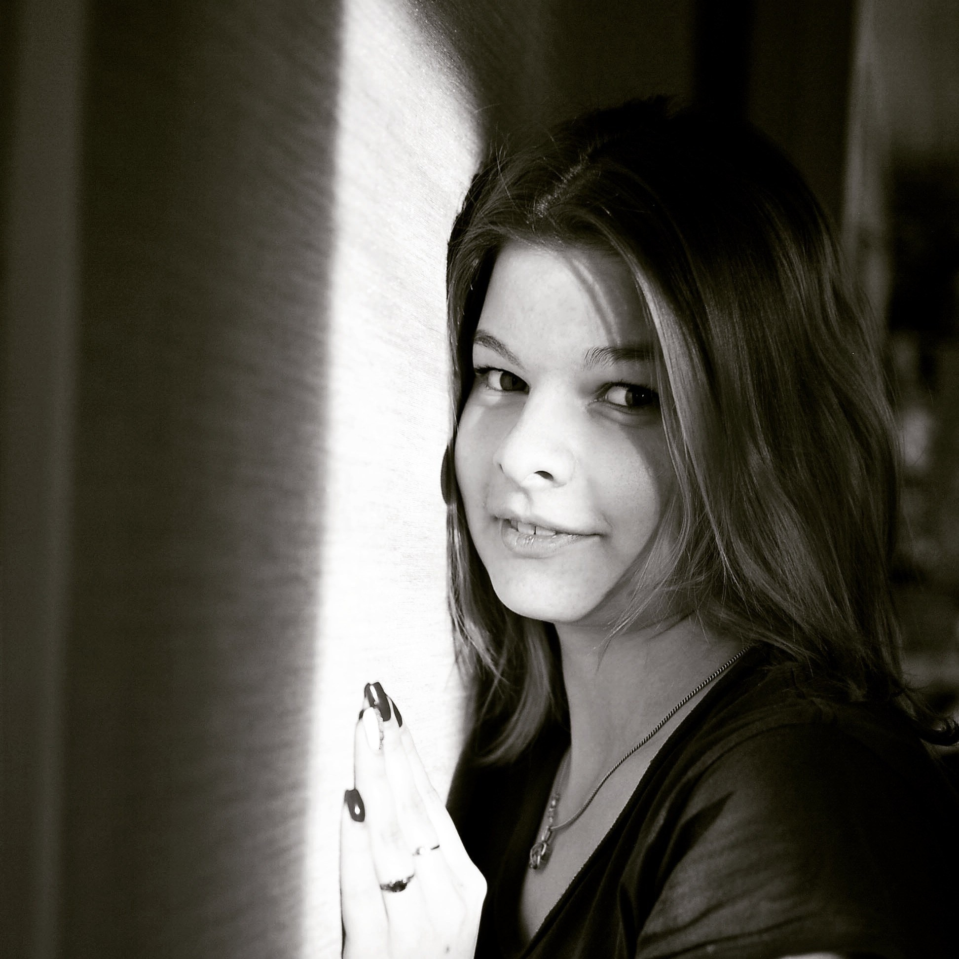 Чёрно-белая, магическая. Сейчас вылетит ПТИЧКА! Фотосессии в Керчи