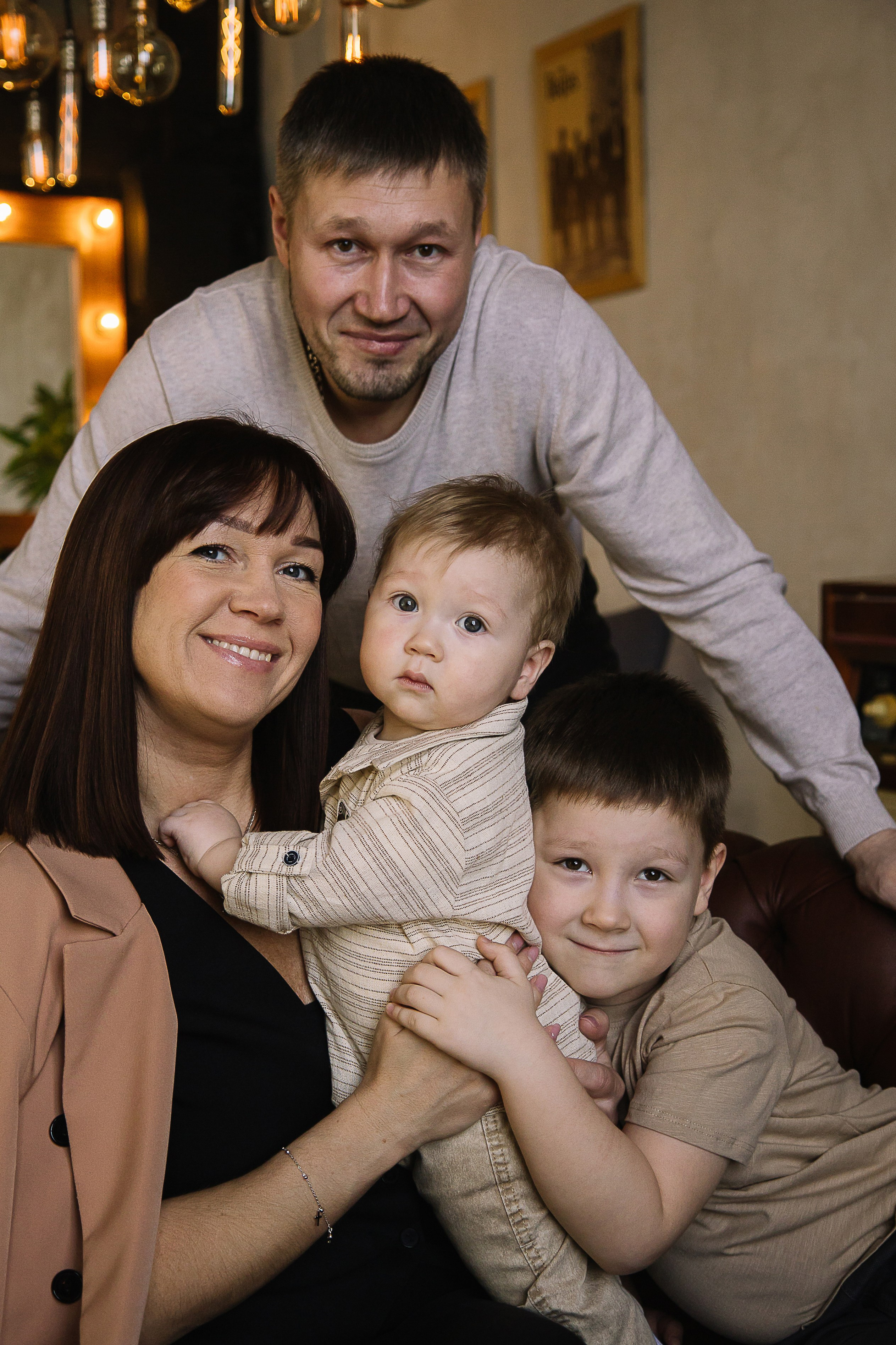 Семейная фотосессия в городе Томске. Семейный фотограф в Томске Максимова Екатерина