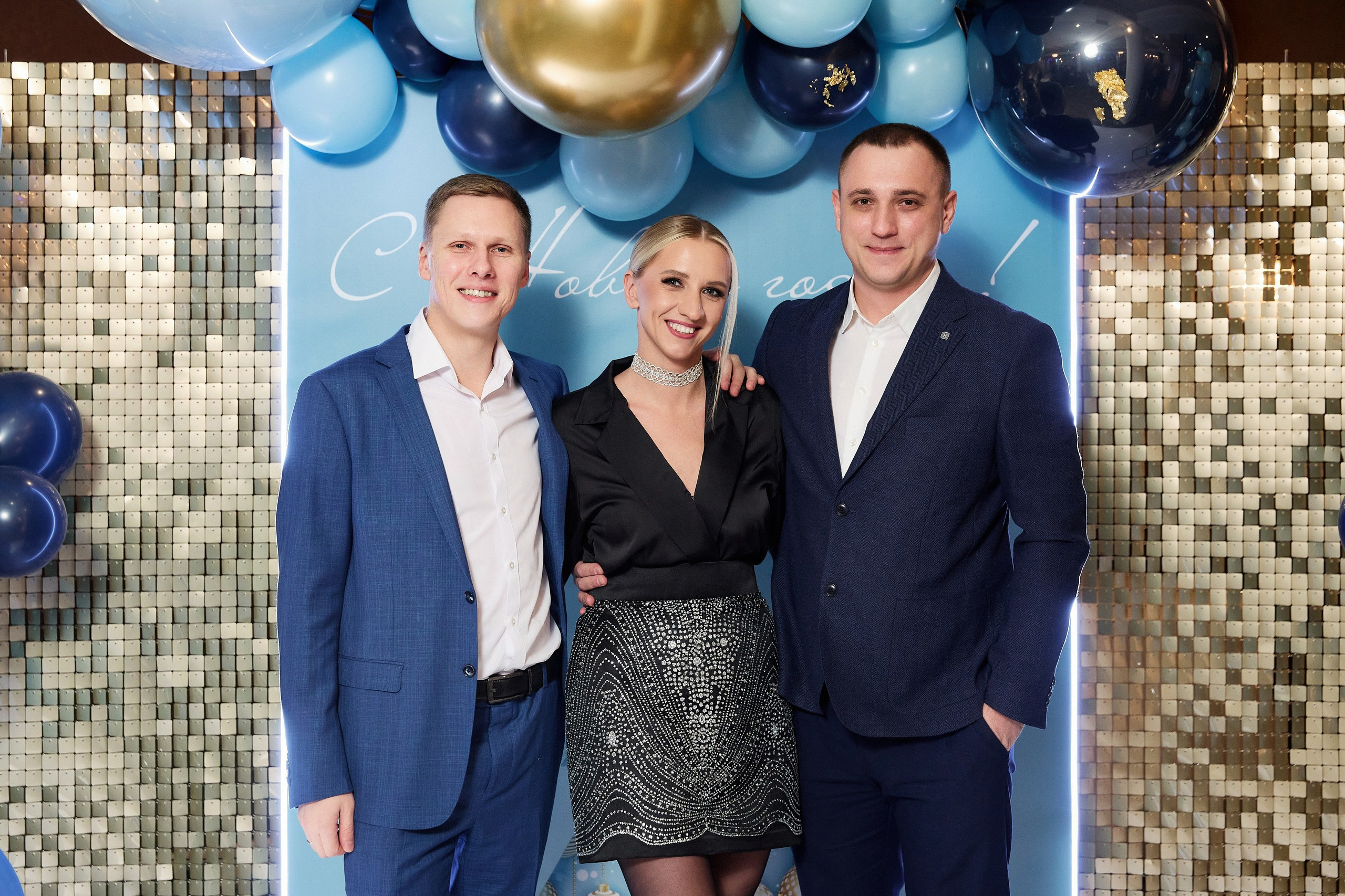 E8 / Новогодний корпоратив. Другой взгляд на фотографию