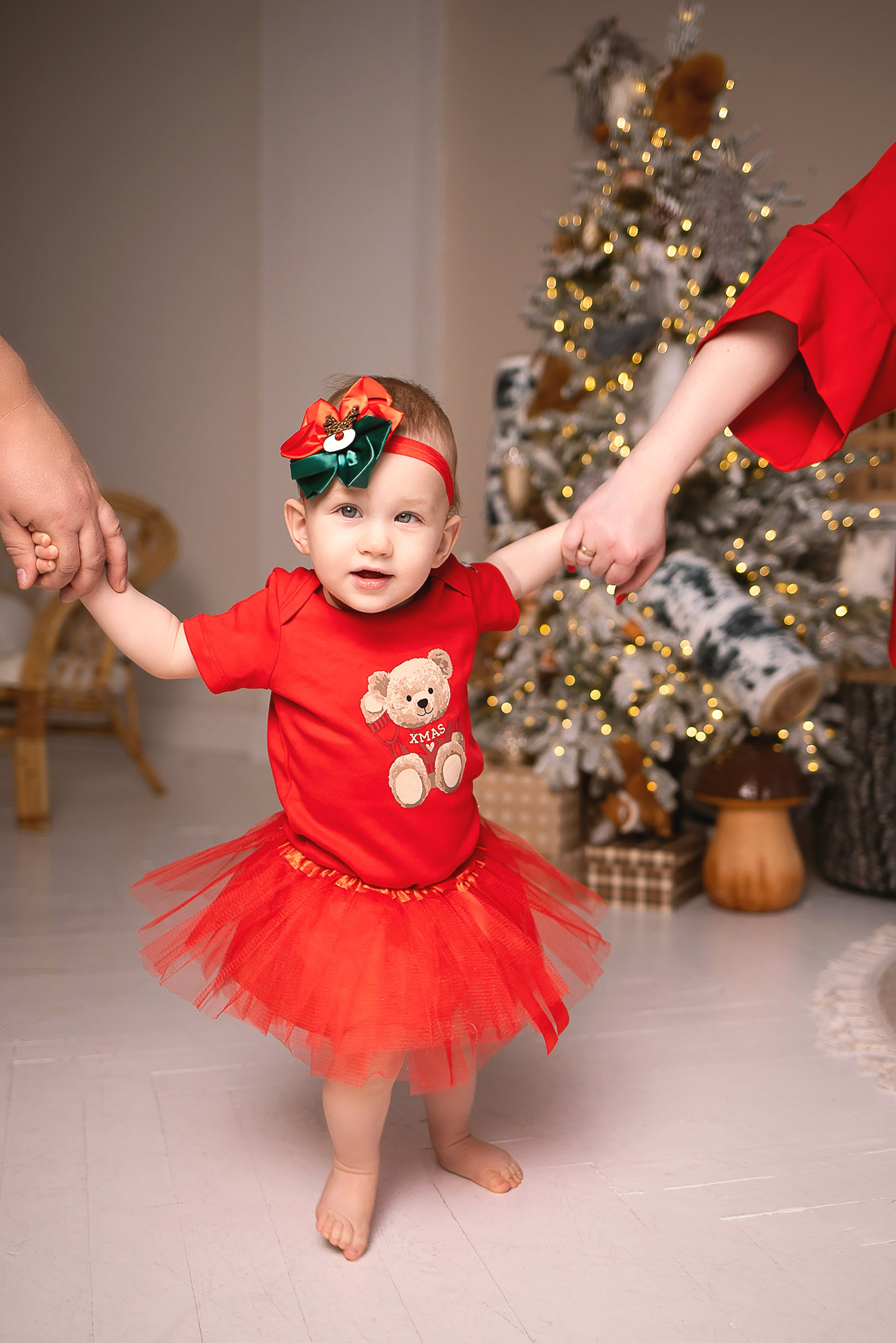 Семейная фотосессия в студии. Фотограф новорожденных в Новосибирске