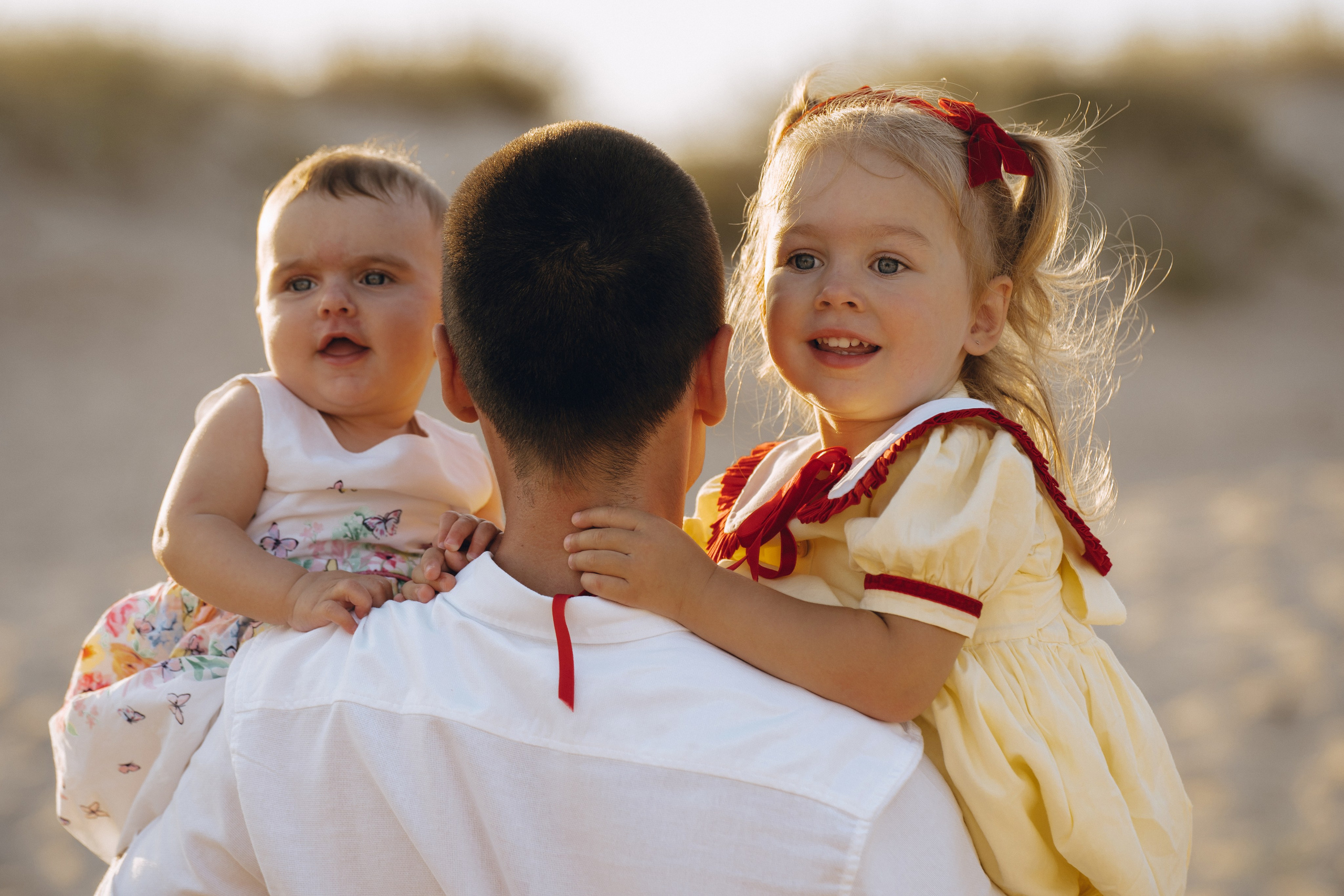 Закат в Голубицкой: фотограф ловит естественные эмоции семьи, фотограф Голубицкая