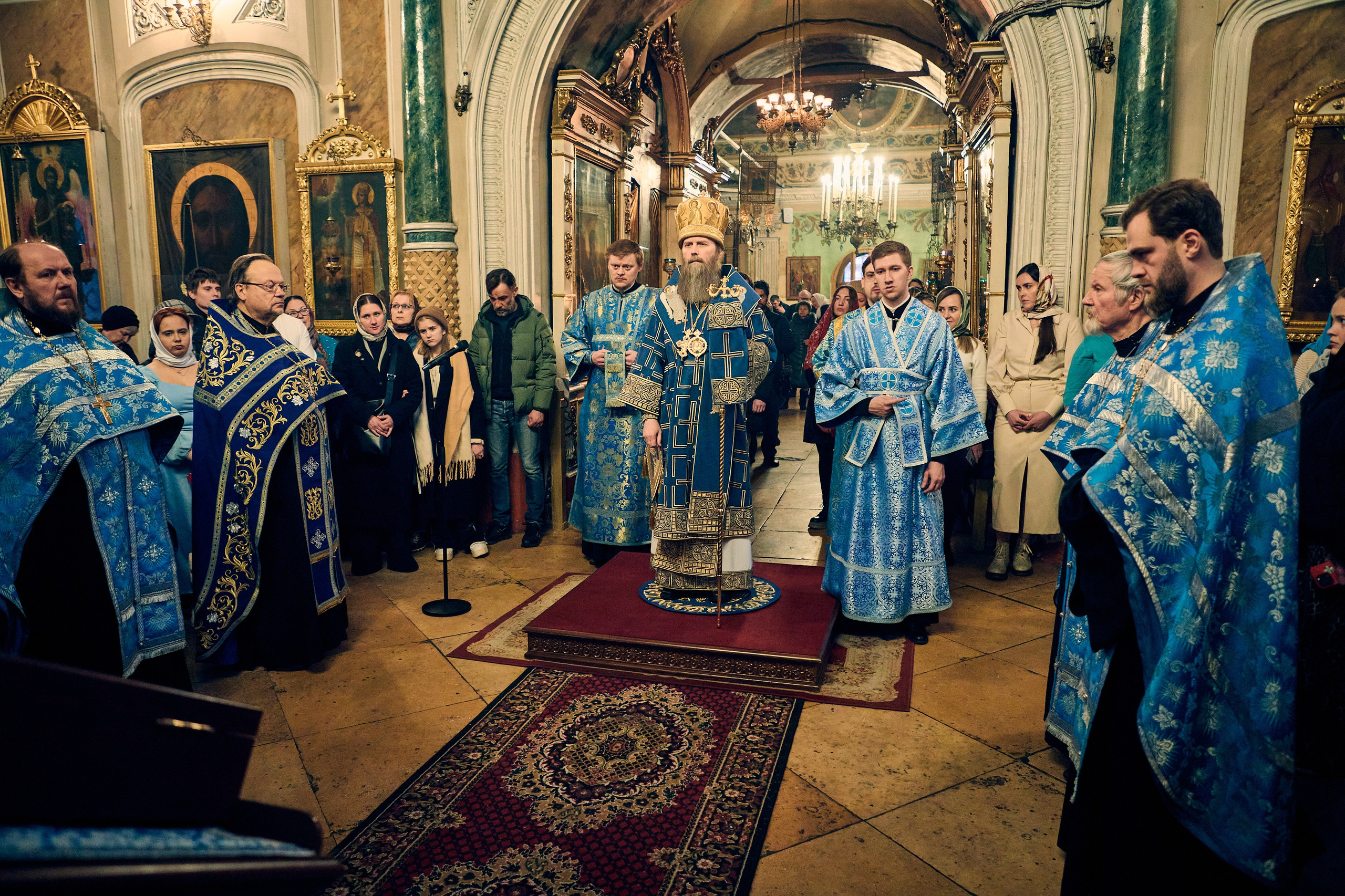 Всенощная на БЛАГОВЕЩЕНИЕ ПРЕСВЯТОЙ БОГОРОДИЦЫ. DMITRY MOISEENKO — фотограф, художник, топ-стилист