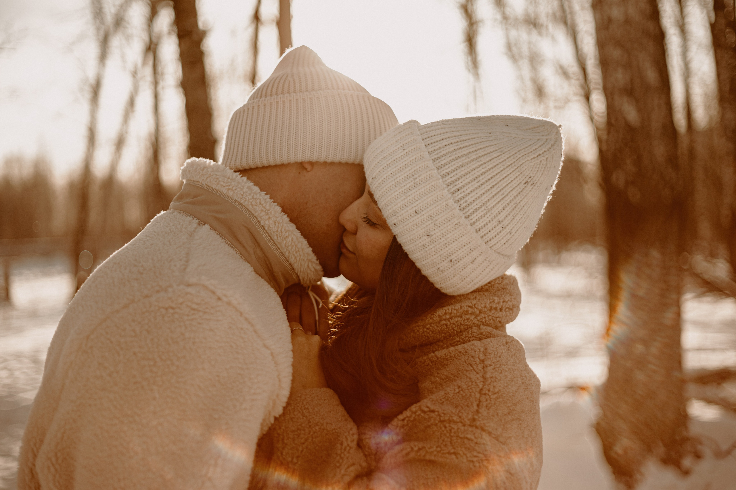 Тепло в зимнем лесу. Арт-фотограф Крис Л. в Тобольске: портрет, семейные, свадьбы