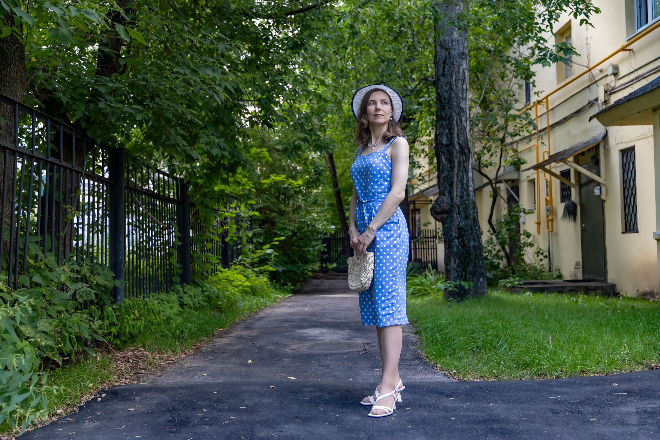 Фотосессия в поселке художников в Москве. Репортажный, семейный и студийный фотограф в Москве Демин Алексей