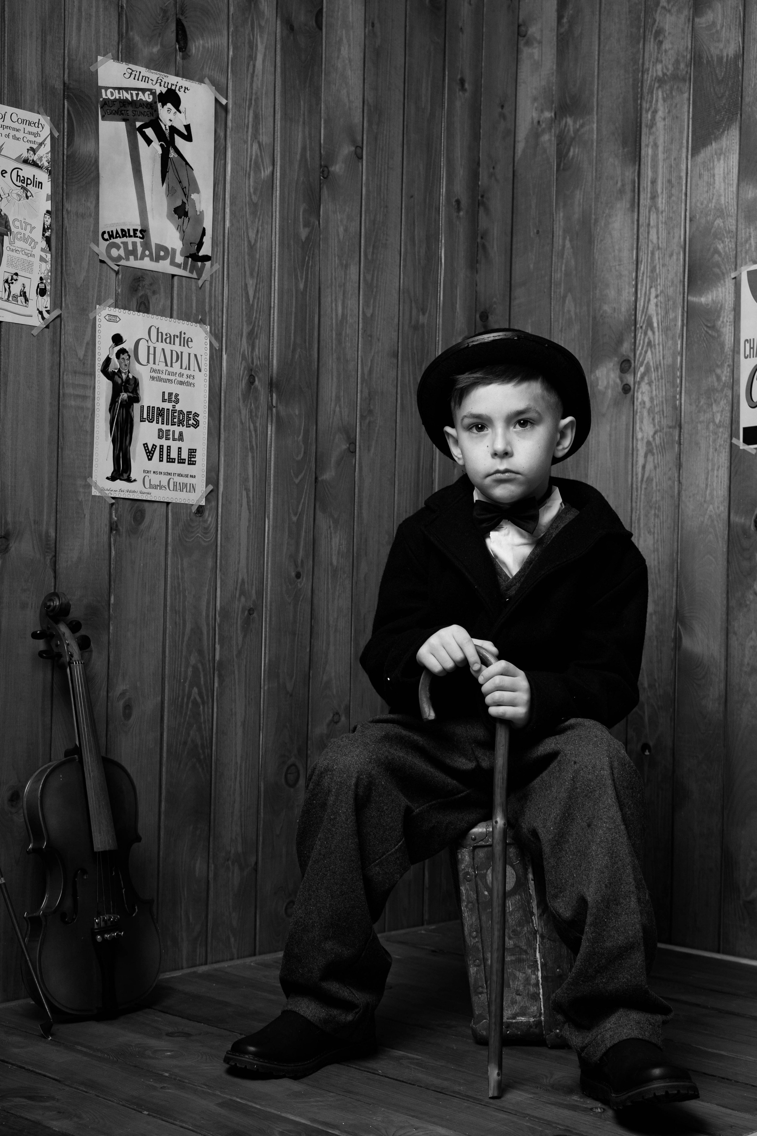 Артем в образе Ч. Чаплина. Студия детской фотографии