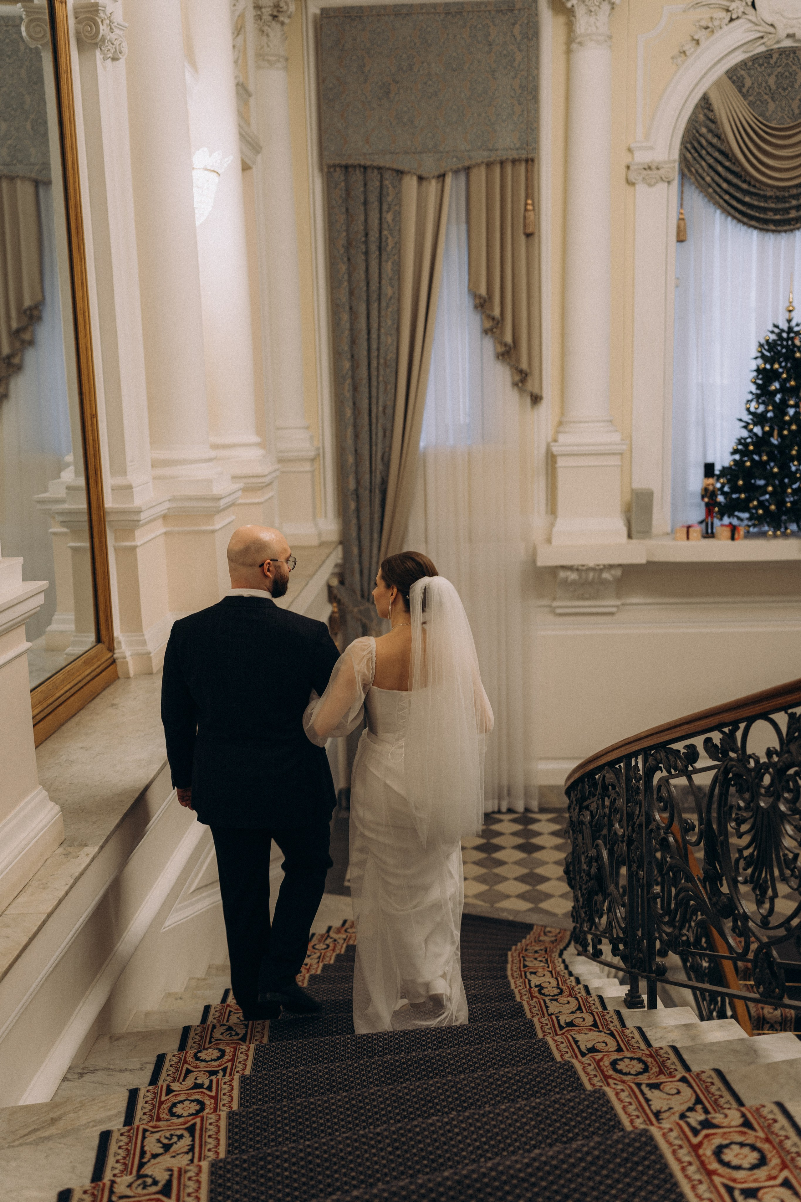 СВАДЕБНАЯ СЬЕМКА ВО ВТОРОМ ДВОРЦЕ (ДЕКАБРЬ) ТАКЖЕ СЬЕМКА В СТУДИИ НА ЧЕРНЫШЕВСКОЙ. Профессиональный фотограф, Санкт-Петербург — Виктория Богомолова