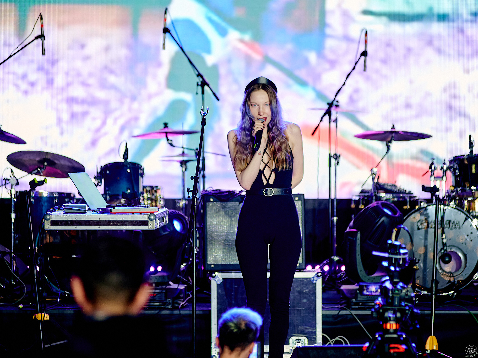 КИОН. Фотографии отовсюду и обо всем