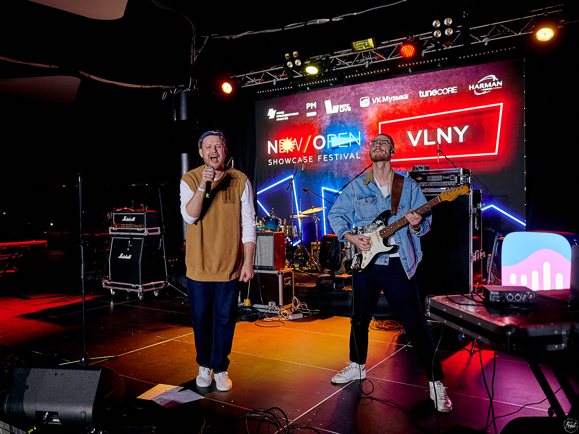 VLNY. Фотографии отовсюду и обо всем