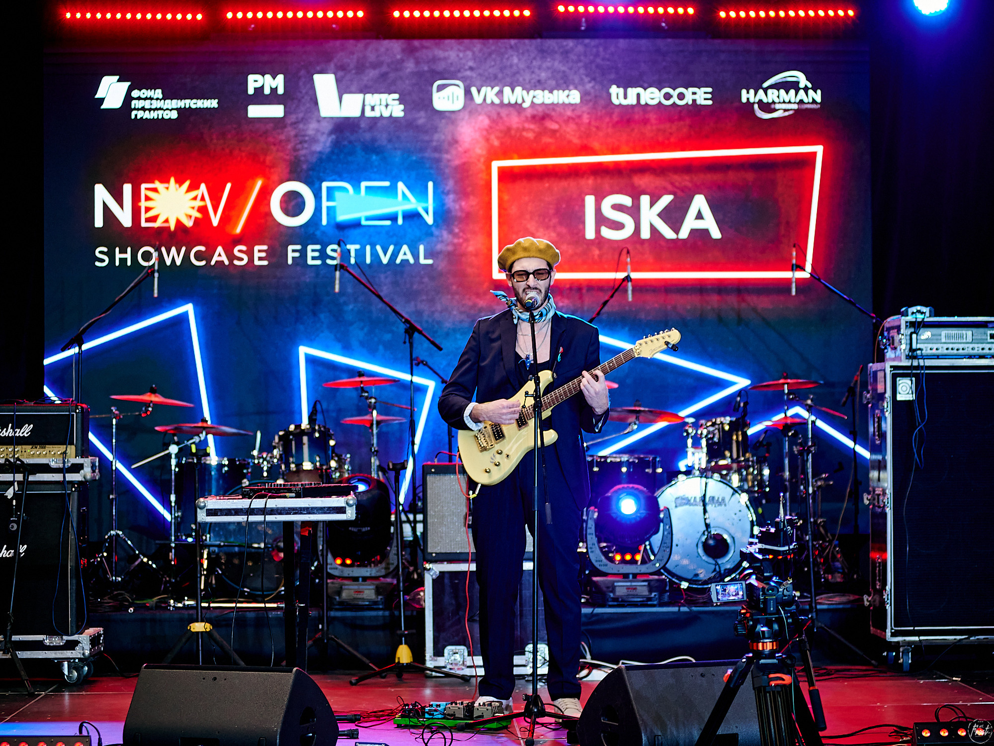 ISKA. Фотографии отовсюду и обо всем