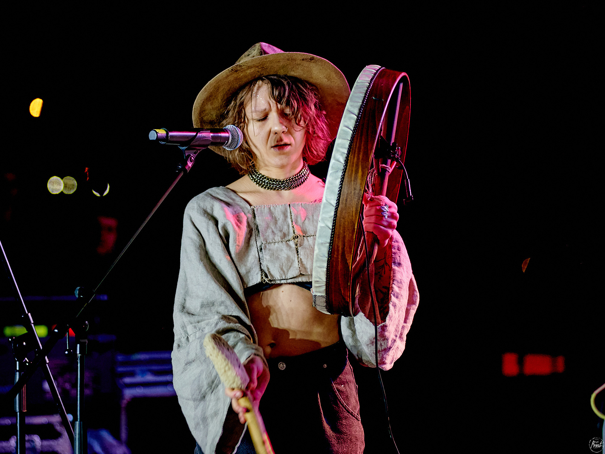 ГДЕ-ТО ТАМ. Фотографии отовсюду и обо всем