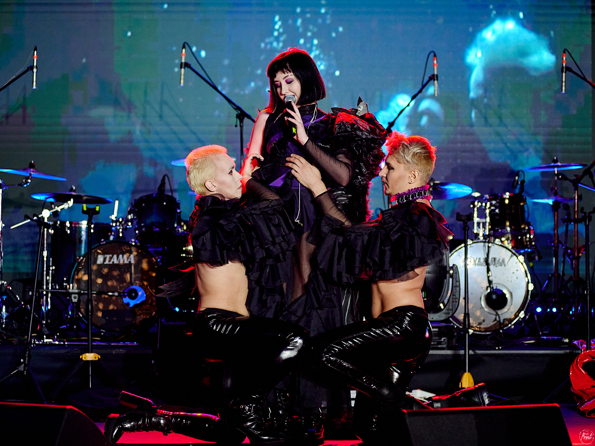 USTINNA. Фотографии отовсюду и обо всем