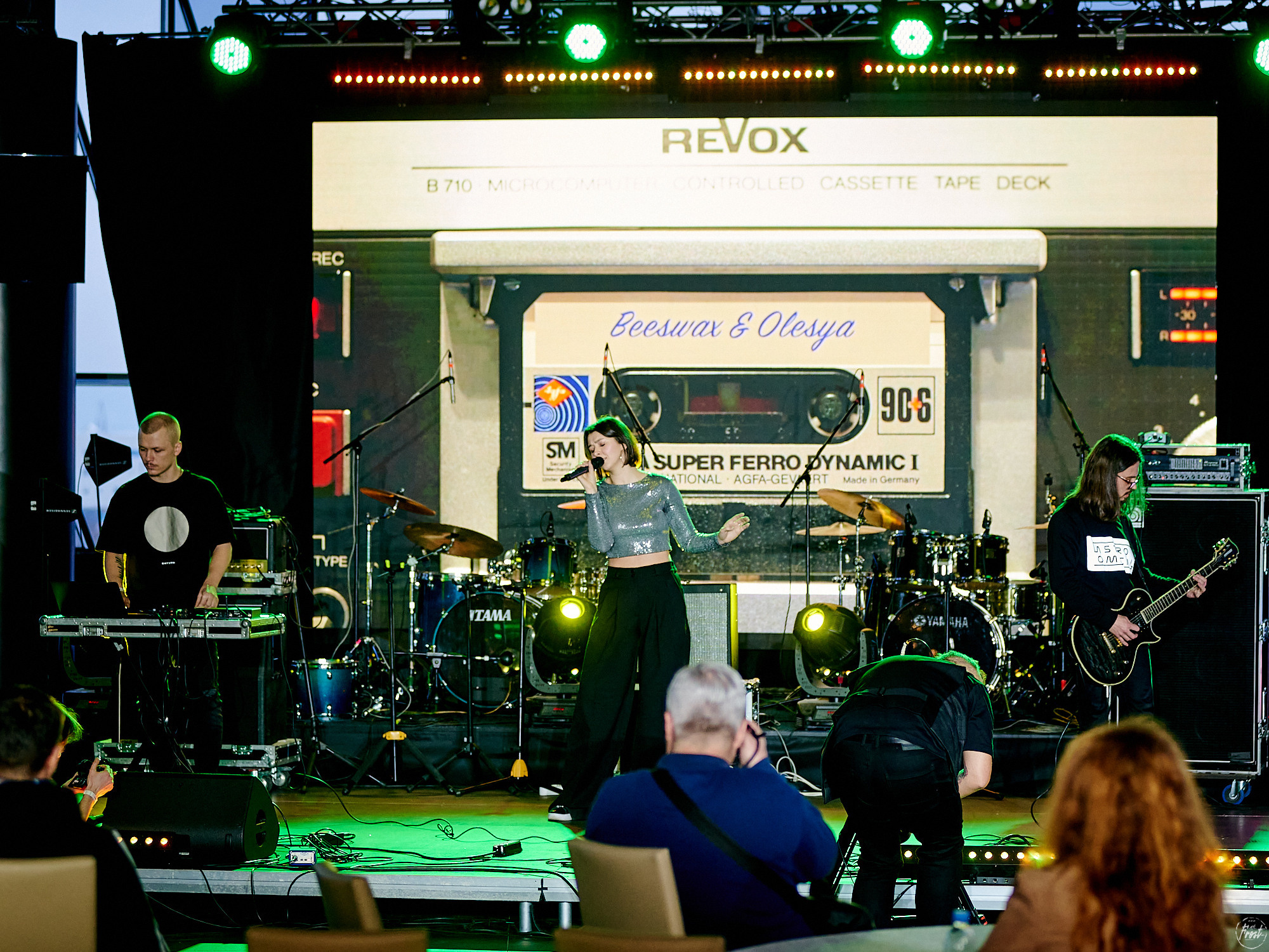 Beeswax & Olesya. Фотографии отовсюду и обо всем